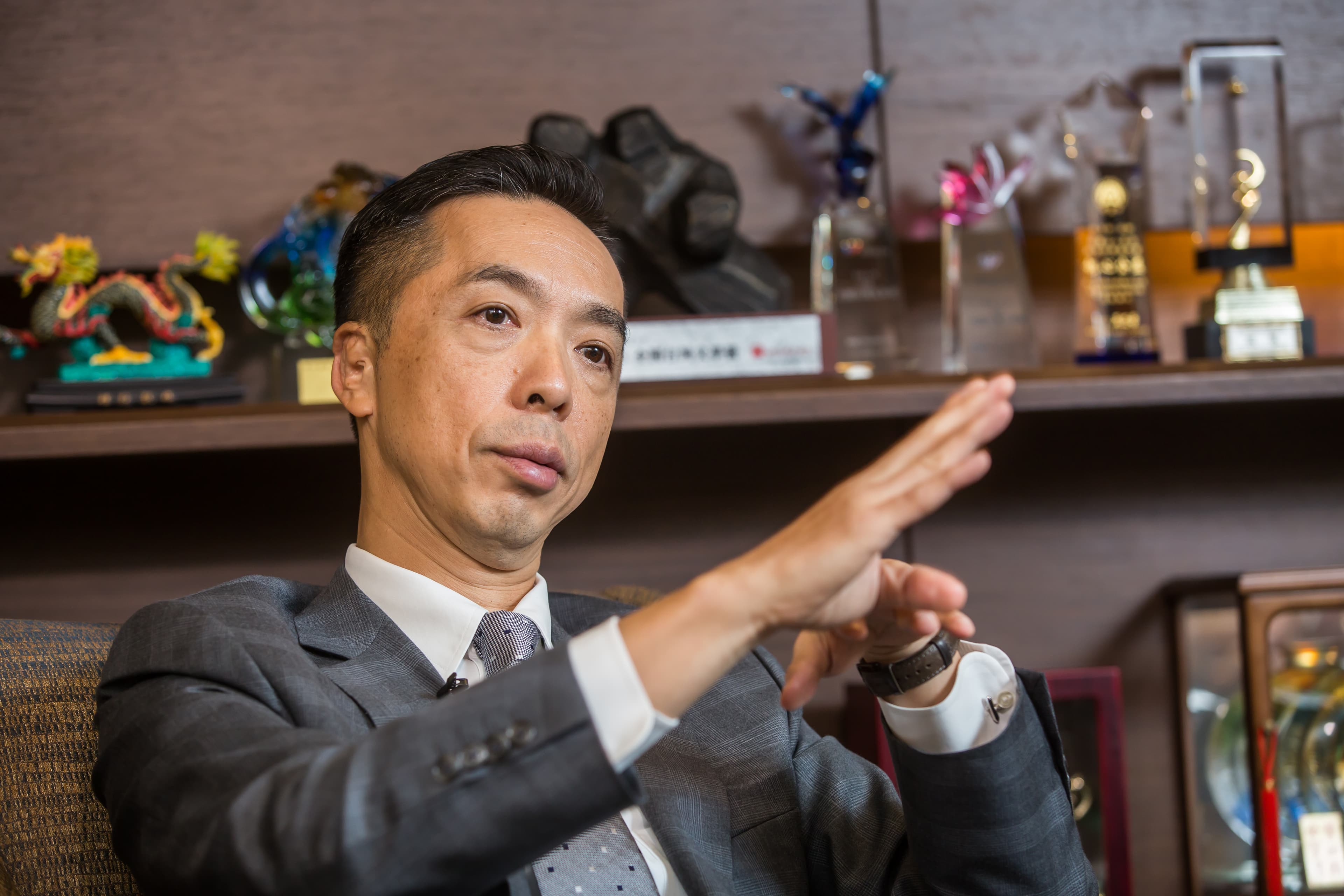 陳致遠為陳朝亨長子,負責主導家族的投資事業。