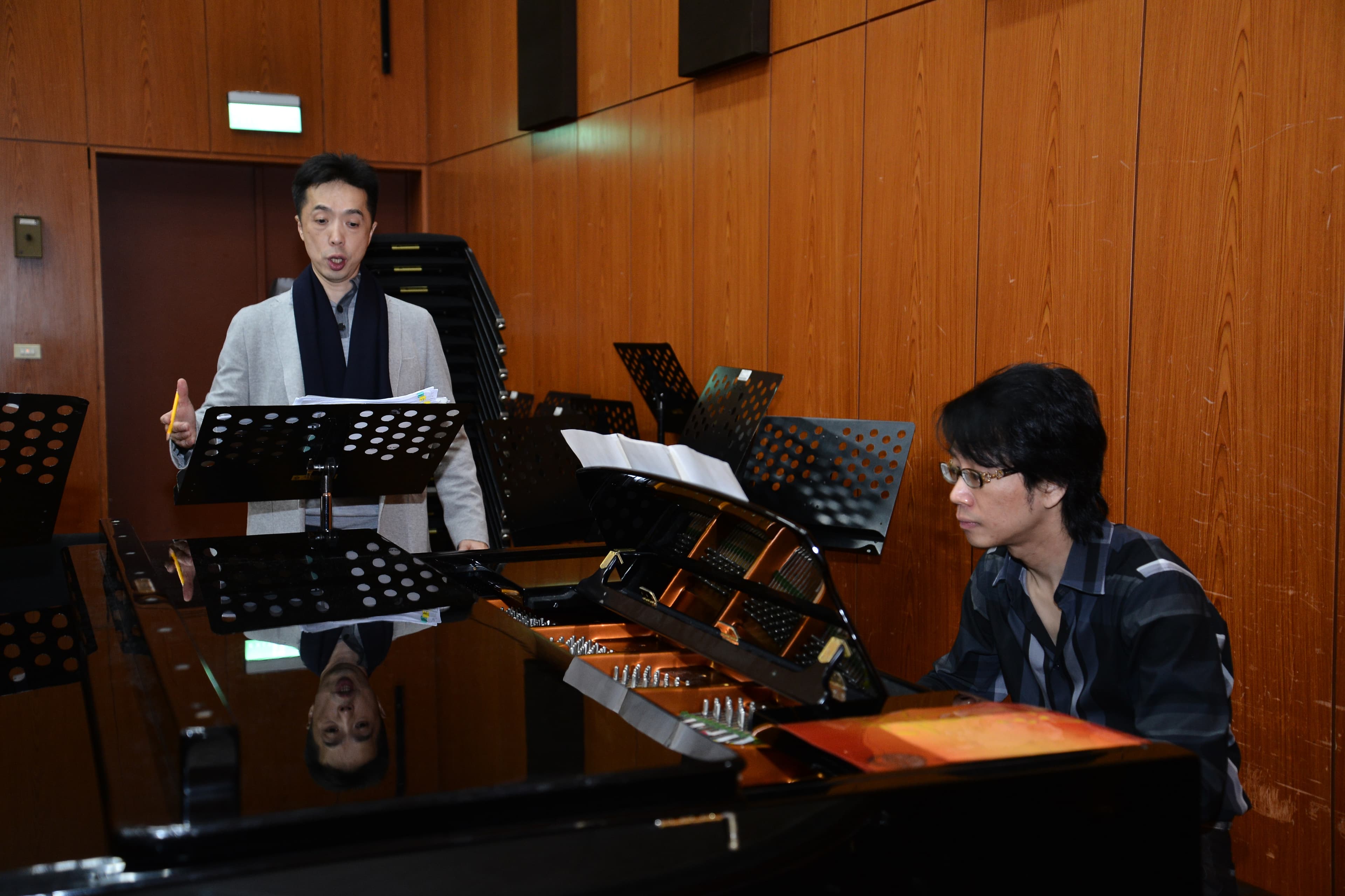 陳致遠二度登國家音樂廳獻唱，為了留下紀念還自己錄製專輯。（陳致遠提供）