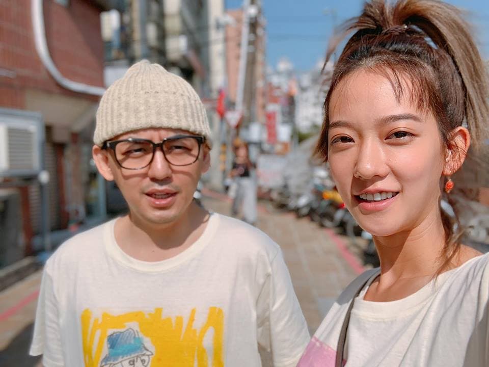 孟耿如與黃子佼情侶檔一前一後發行音樂作品。(翻攝自黃子佼臉書)