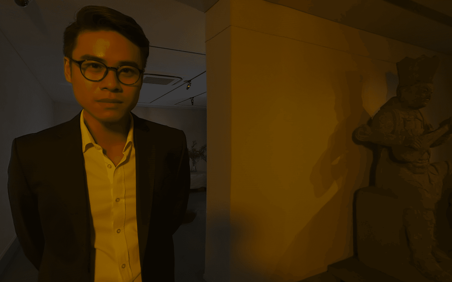 李中執導的VR影片《董仔的人Mr.Buddha》找來吳定謙主演，是繼兩人父執輩的小野與吳念真後，電影人第二代的合作。