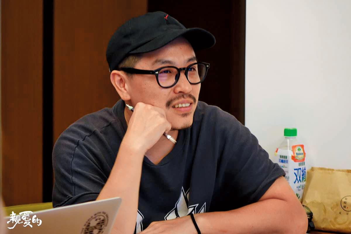 林姓女主管的丈夫周志憲表示目前劇組士氣低落,也認為鈕承澤「傷害了我們對他的信任。」(翻攝自親愛的工作室臉書)