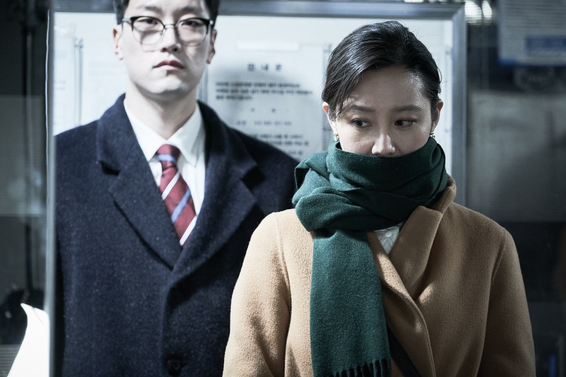 孔曉振演出《鎖命危機》,但她說自己不敢看,大家可以找朋友一起看比較不害怕。(采昌國際提供)