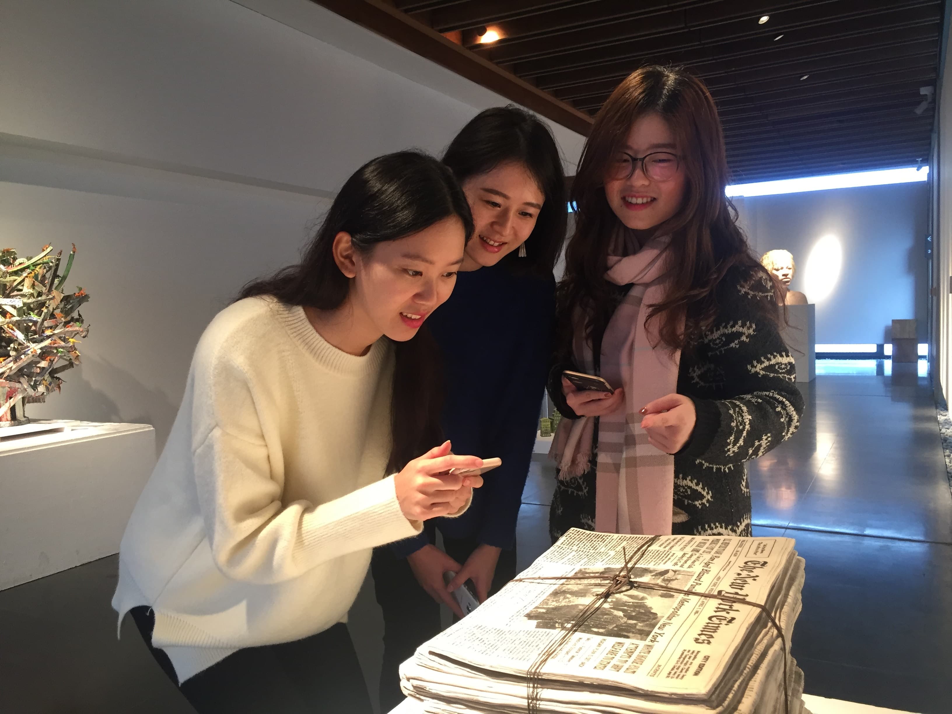 國際陶藝展與實境解謎遊戲,讓看展變得親近又有趣。(陶博館提供)