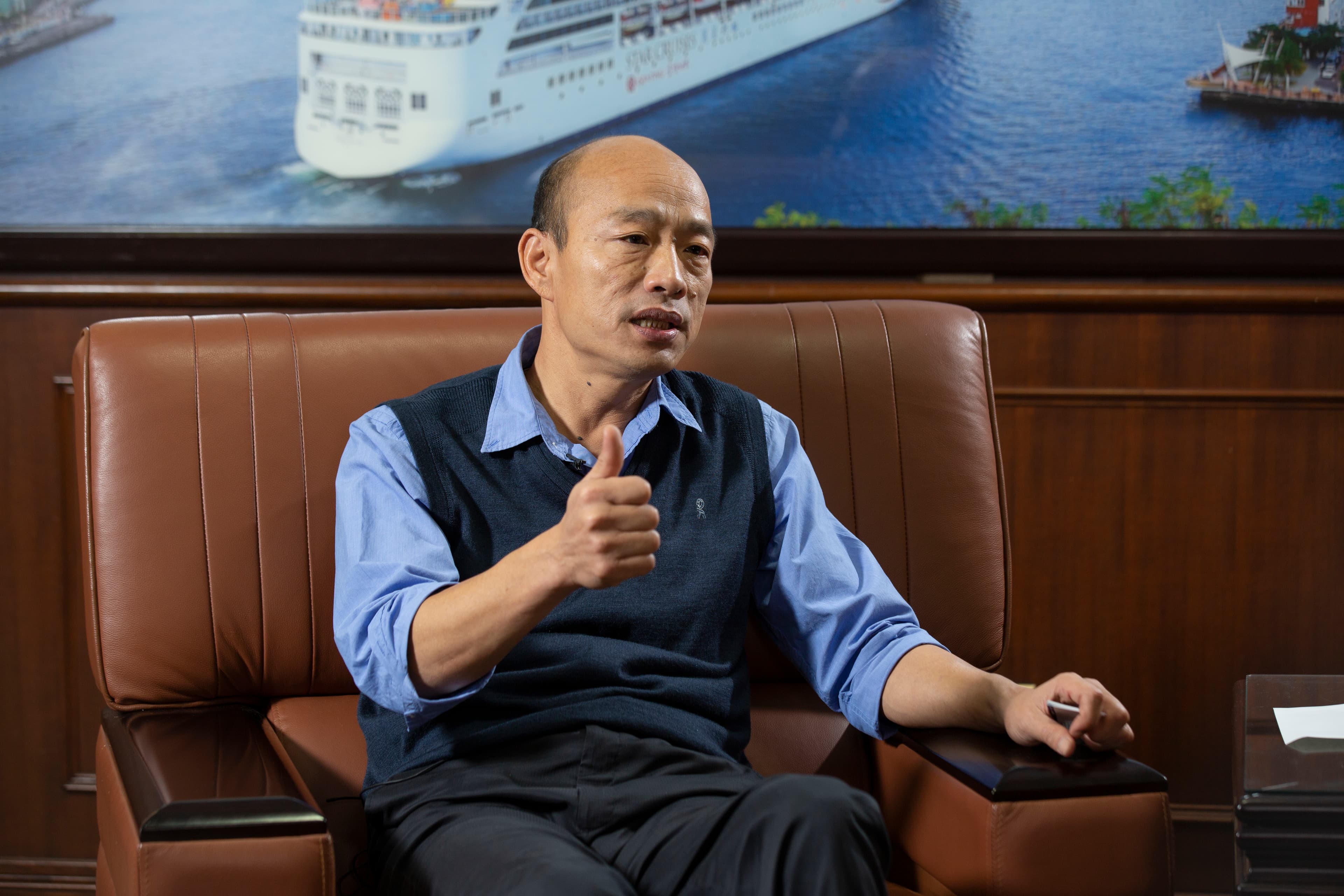 韓國瑜表示，官員有兩種，一種是不停出招，另一個是不做不錯，他比較喜歡的官員是維持活潑的創意。