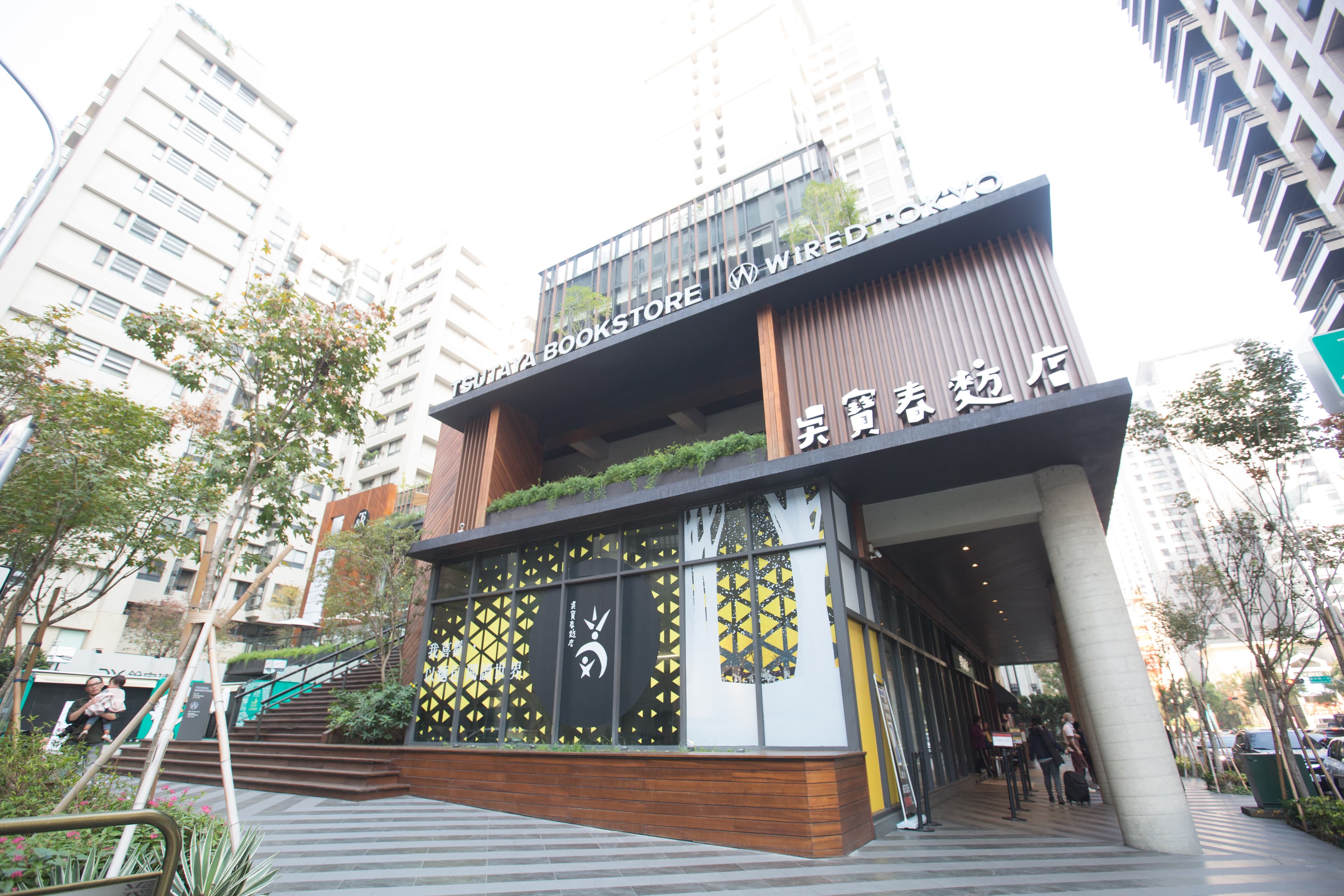 名店如吳寶春（麥方）店（圖）、莎士比亞烘焙坊、85度C都是中部電機客戶，新開店家使用中部電機烤箱的比例也高達40％。