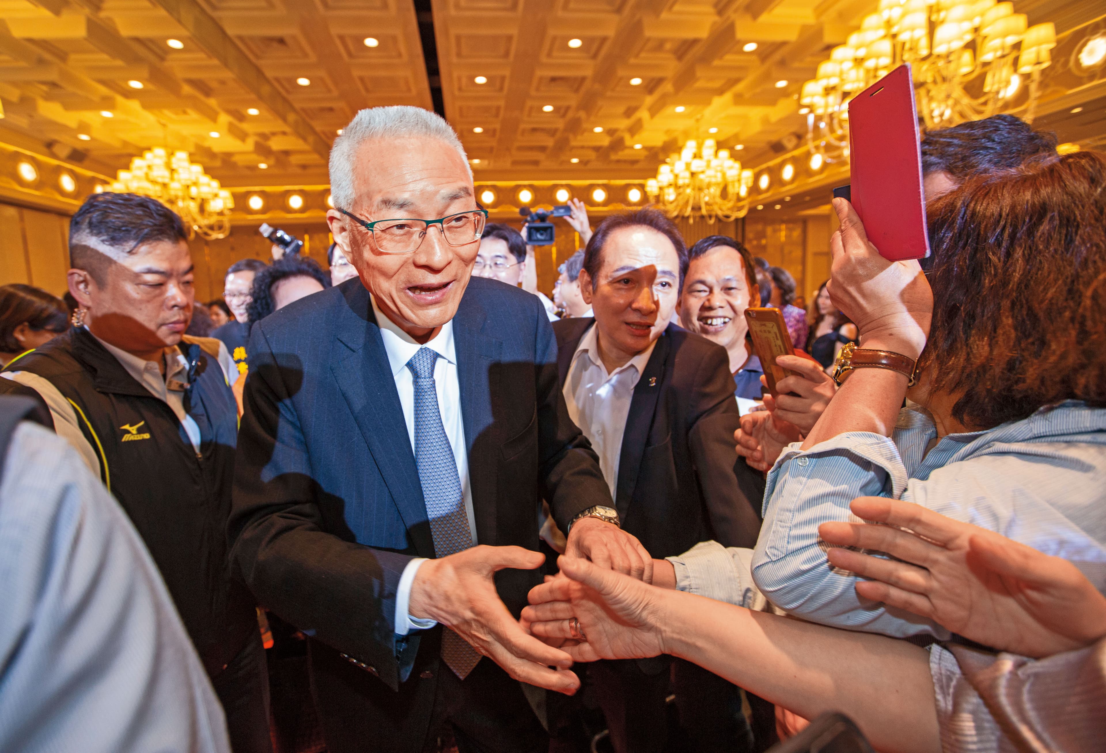 國民黨主席吳敦義鬆口不排除徵召韓國瑜參選2020,打亂天王選情。