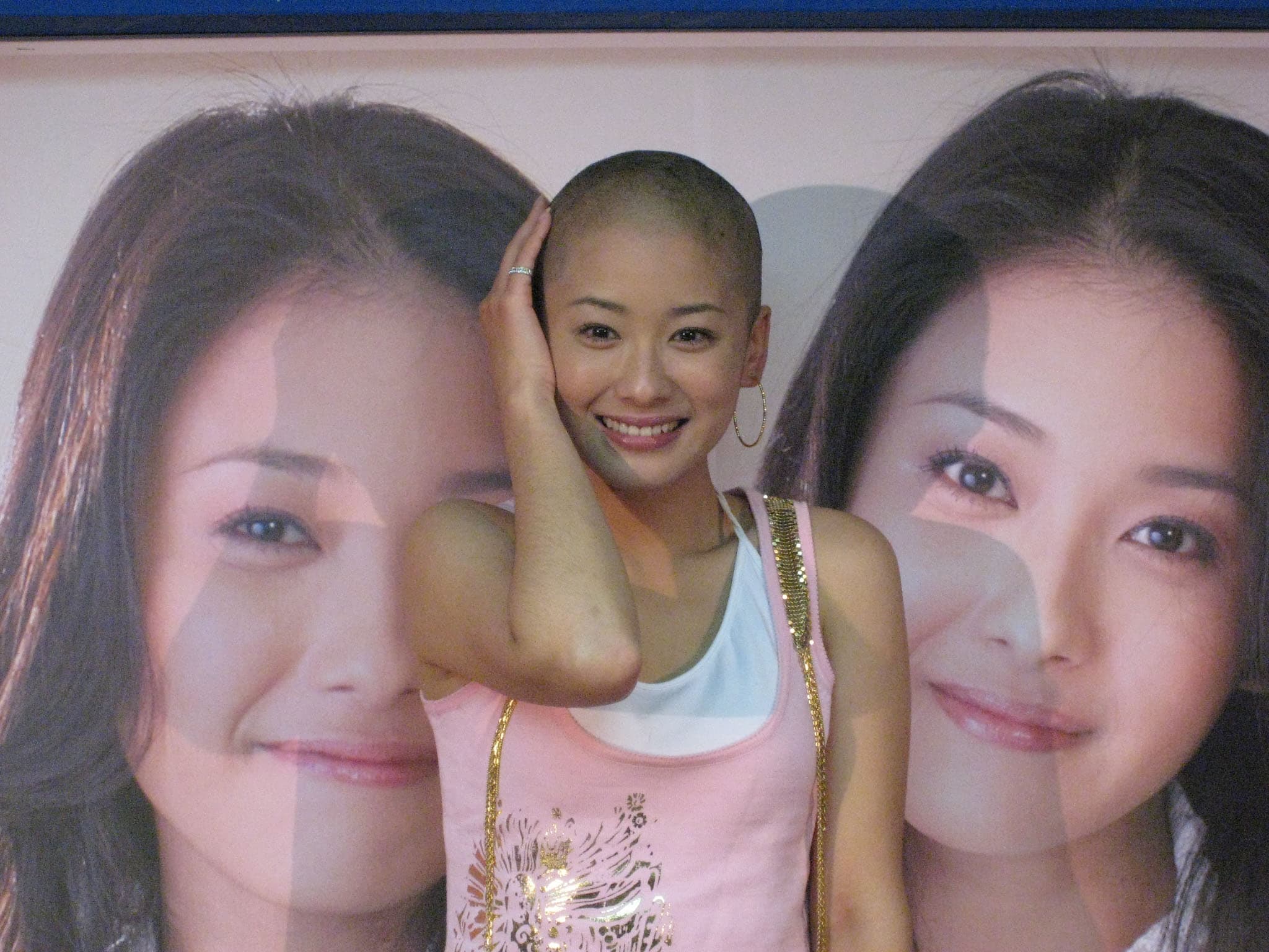 葉家妤為民視八點檔《愛》剃頭演癌症患者，連妹妹白家綺也陪剃光頭為她打氣。（本刊資料照）