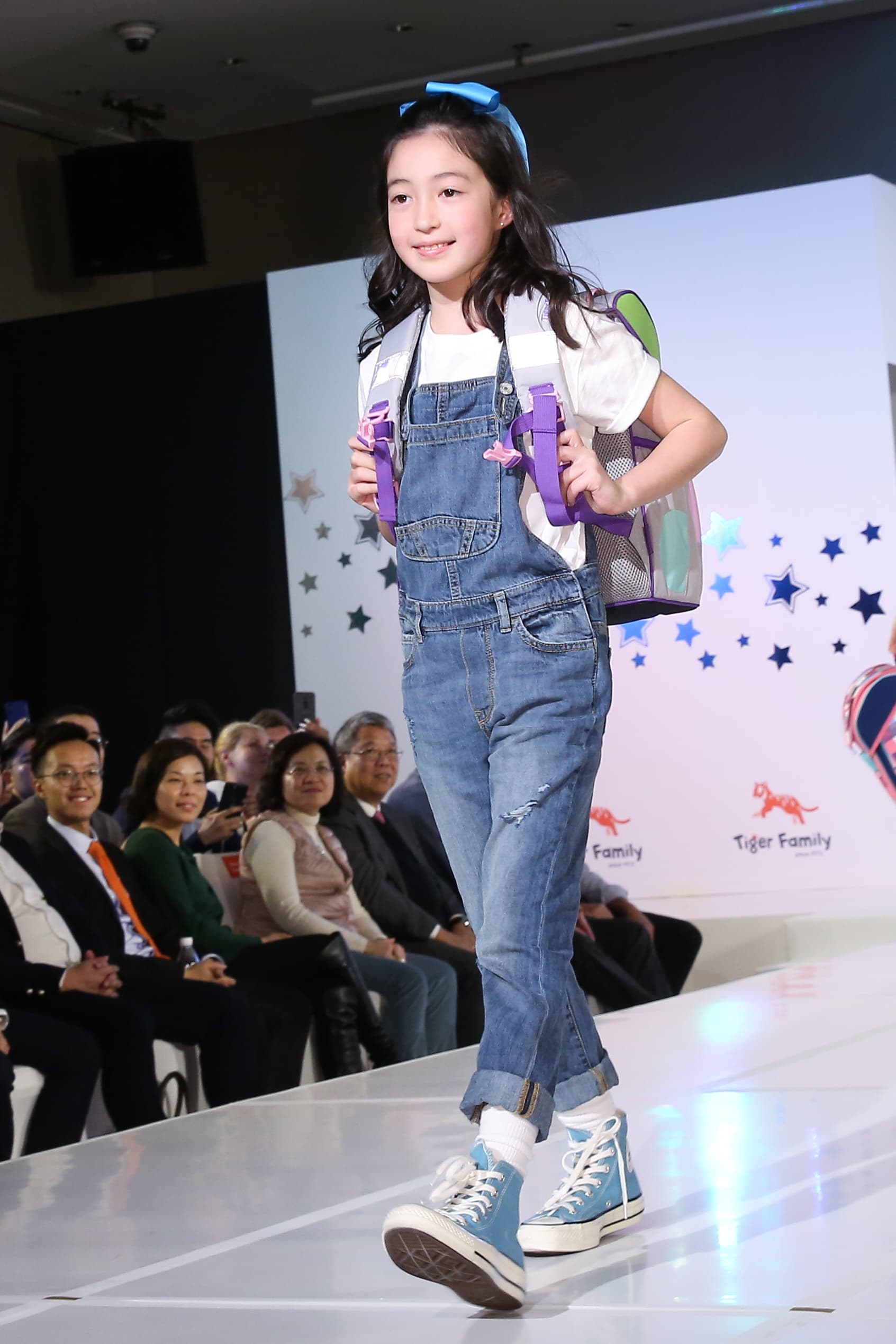 才9歲夏天的身高就暴風抽高達135公分,爸爸夏克立的長腿基因居功厥偉。