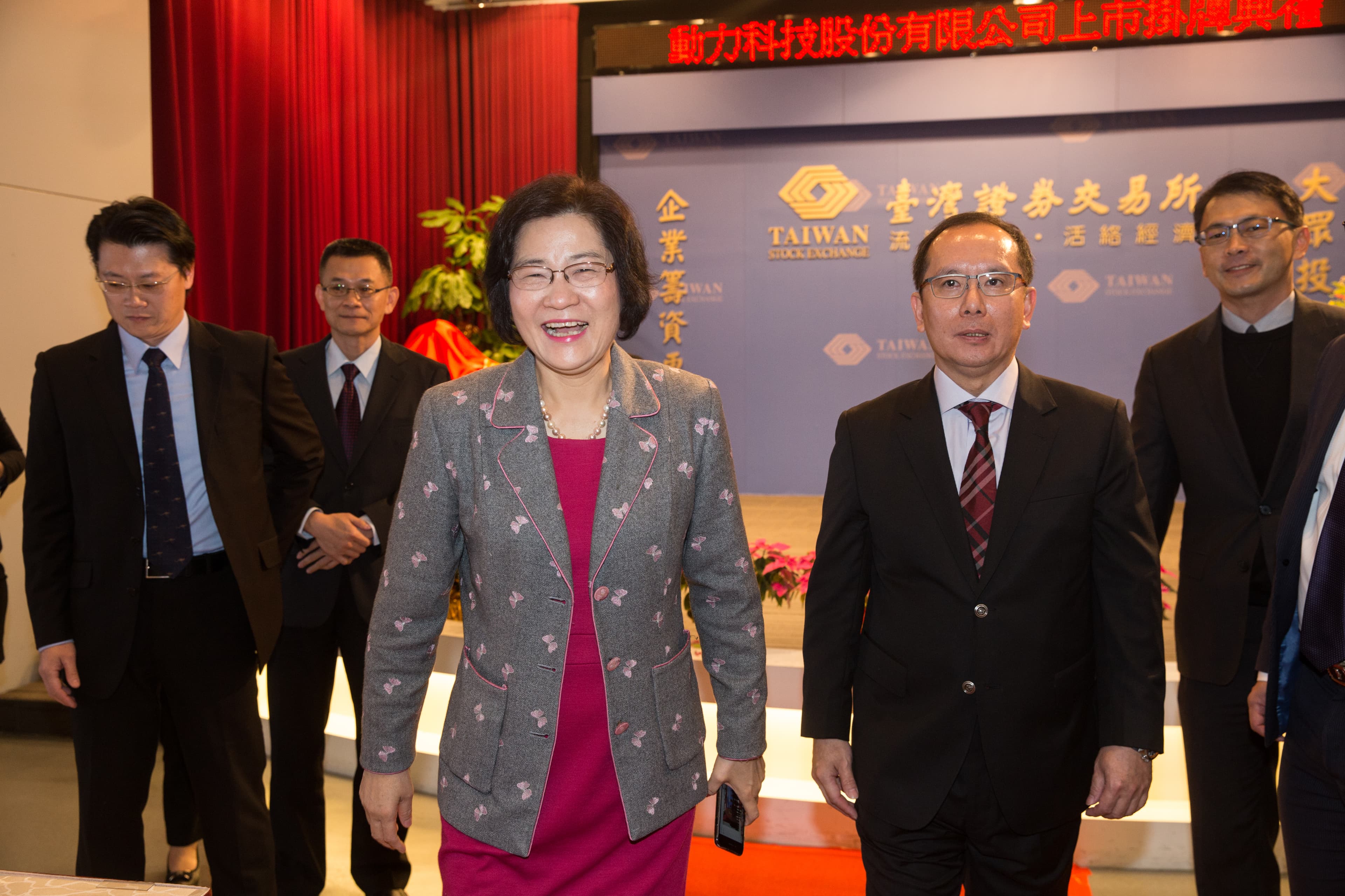 誠美材副董事長葉美麗(前)今年1月引爆經營權風波。