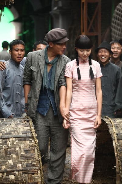 《亂世佳人》是唐嫣和羅晉在2012年合作的訂情作。（東風衛視提供）