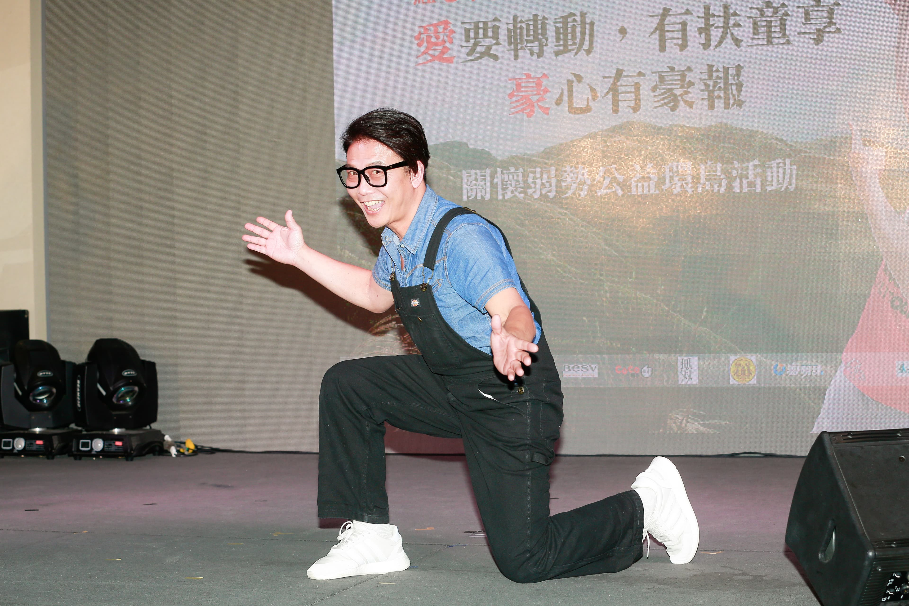 錢小豪與鄭秀文是舊識,談到她的婚姻危機不願多聊。