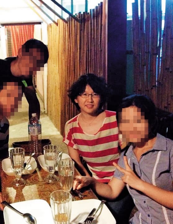 台東地院法官吳俐臻(左2)認為,郭玉林報警要求逮捕她父親一事,已越過她的底線。(翻攝臉書)
