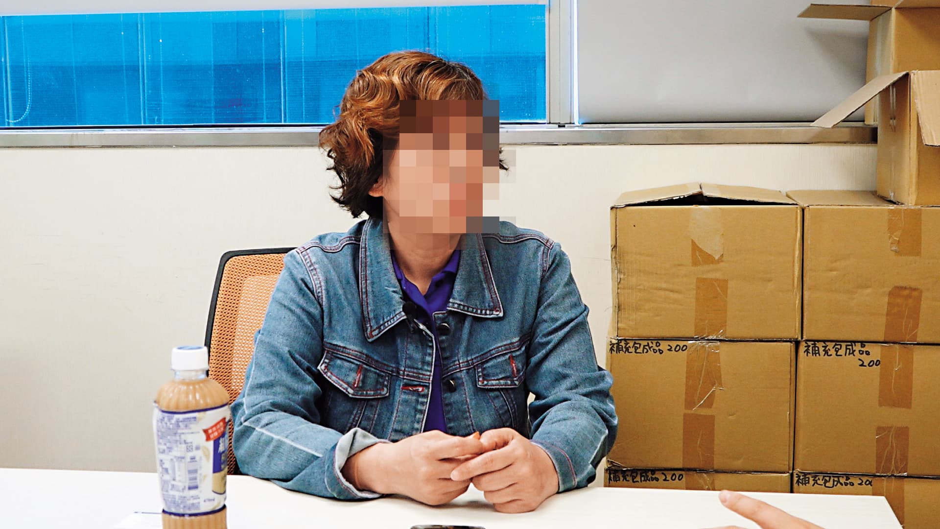 本是護理師的曉鈴自從調任澎湖醫院總務主任後,日子過得苦不堪言。