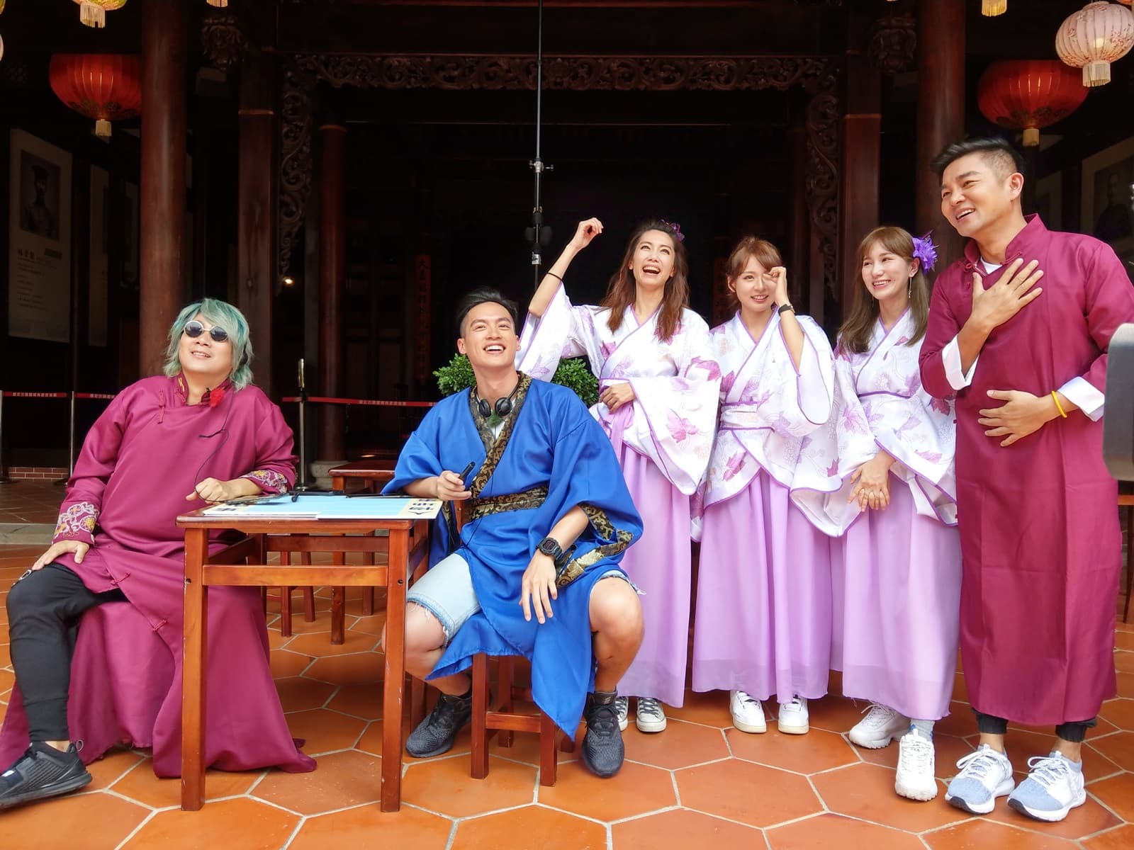 《飢餓遊戲》邀請到謝承均、劉漢之、陳比利、林韋君、宜霈(大牙)、黃暐婷APPLE、陳子玄、Super Lisa等多位八點檔演員。(中視提供)