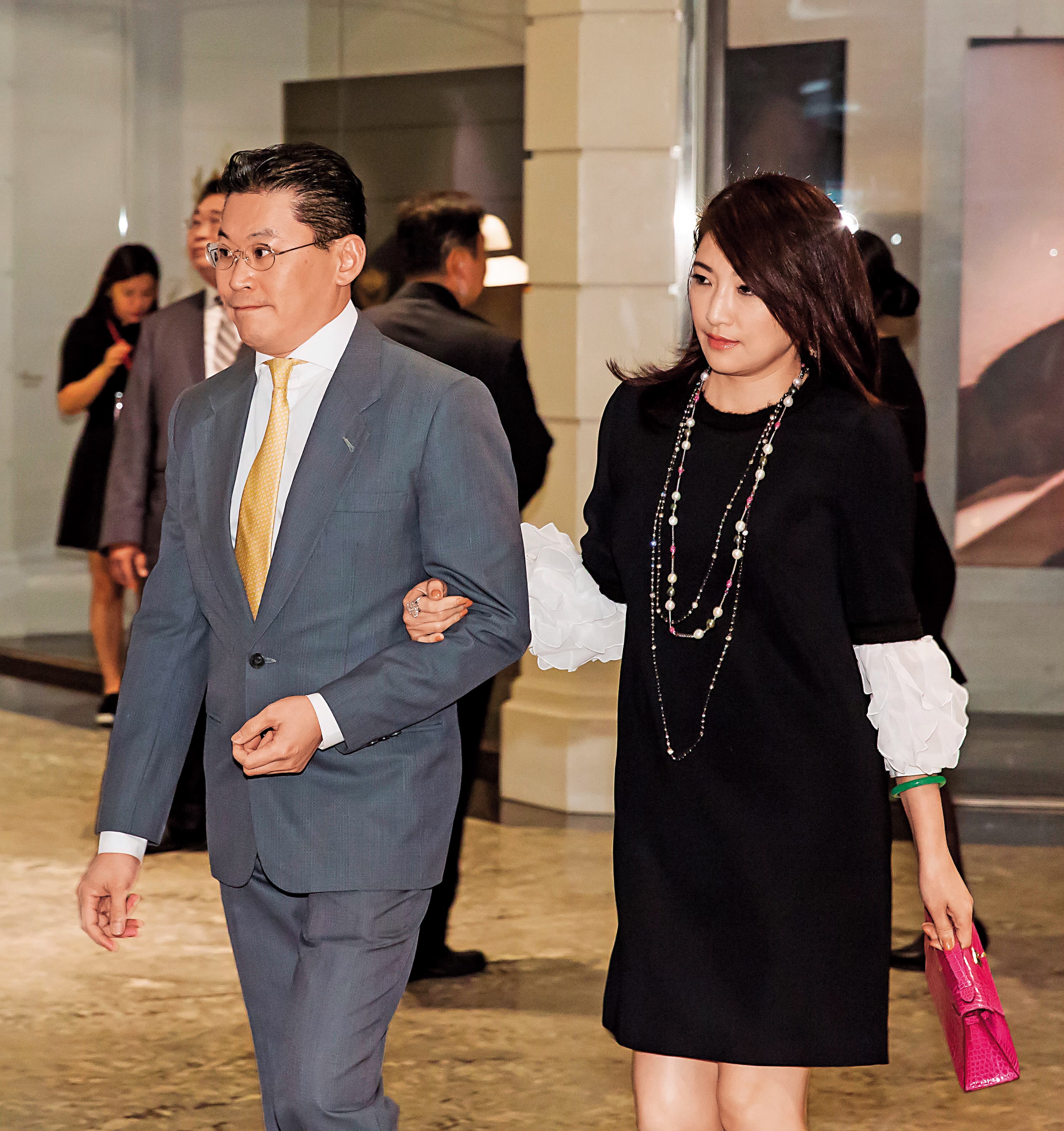 林鴻南(左)與太太王婉玲(右)育有2子1女,也對家庭教育很重視。