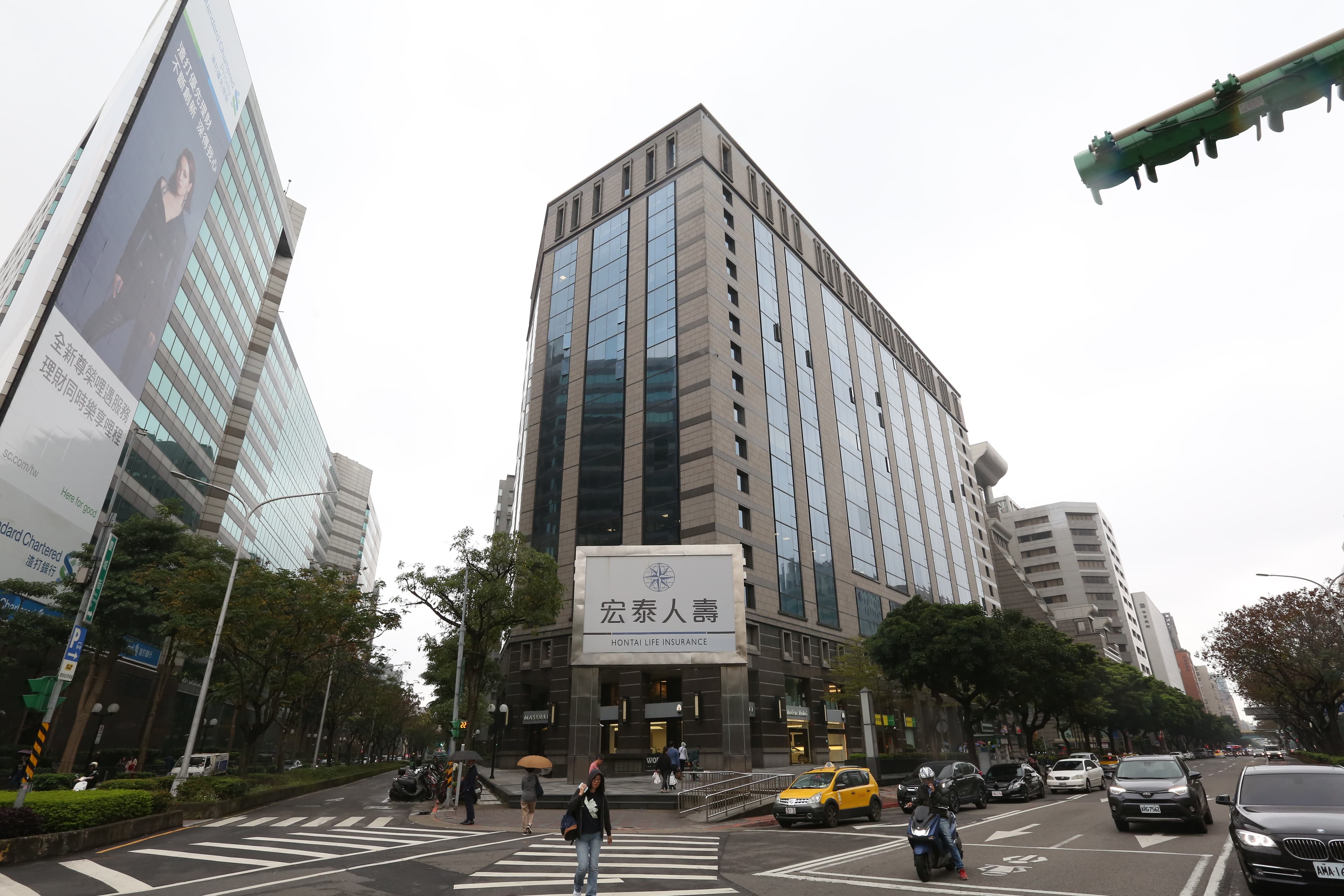 宏泰集團要退出金融業，關鍵就是宏泰人壽虧損太嚴重了。