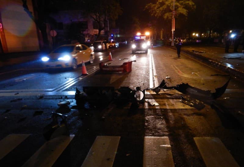 向上忠明南路口今天凌晨發生死亡車禍。（警方提供）