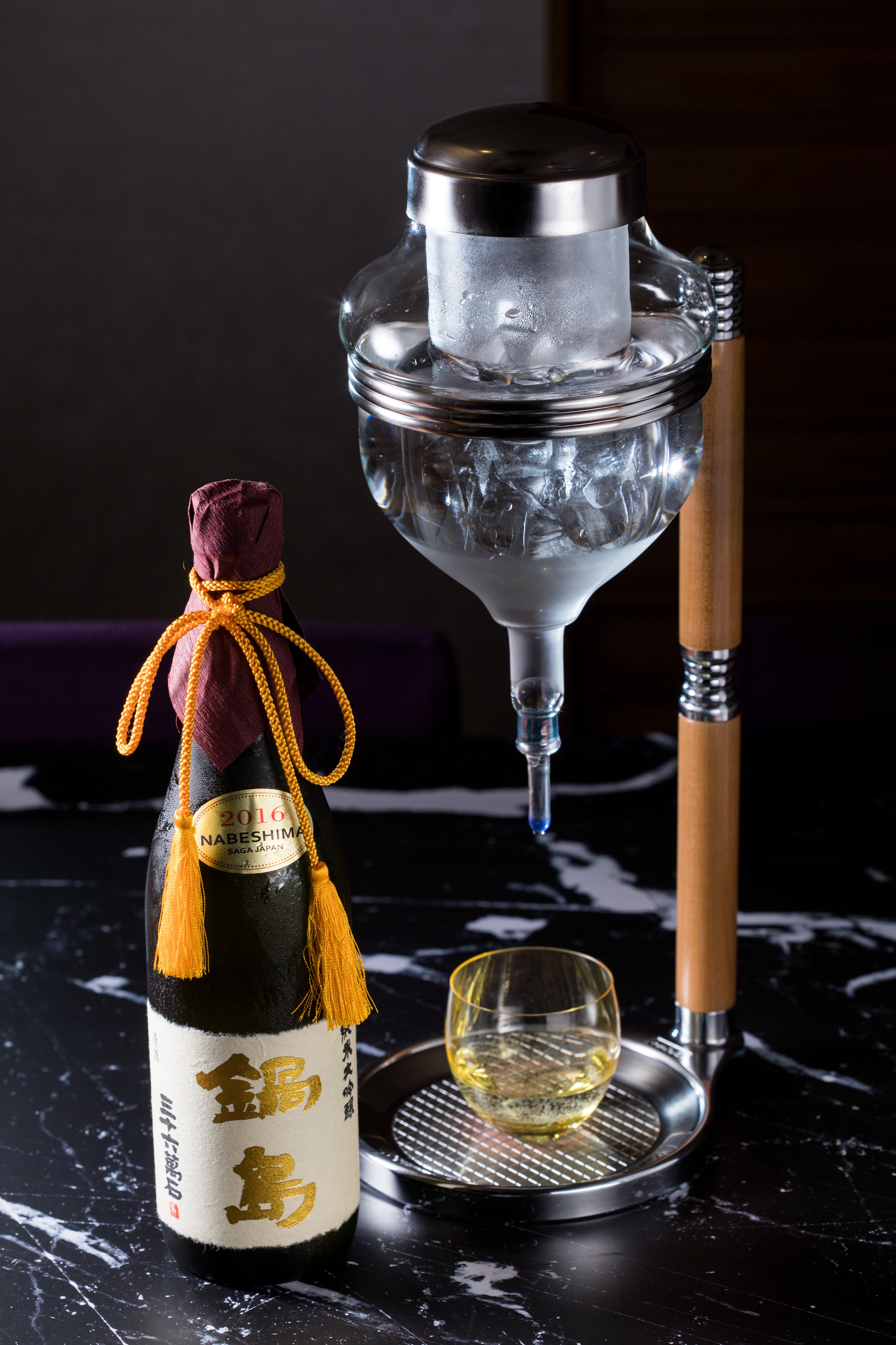 吉兆和高級日本酒供應商「吉利酒造」關係密切,許文杰力推來自佐賀的純米大吟釀「鍋島」,果香低調,柔滑口感能很好地引出赤醋旨味。