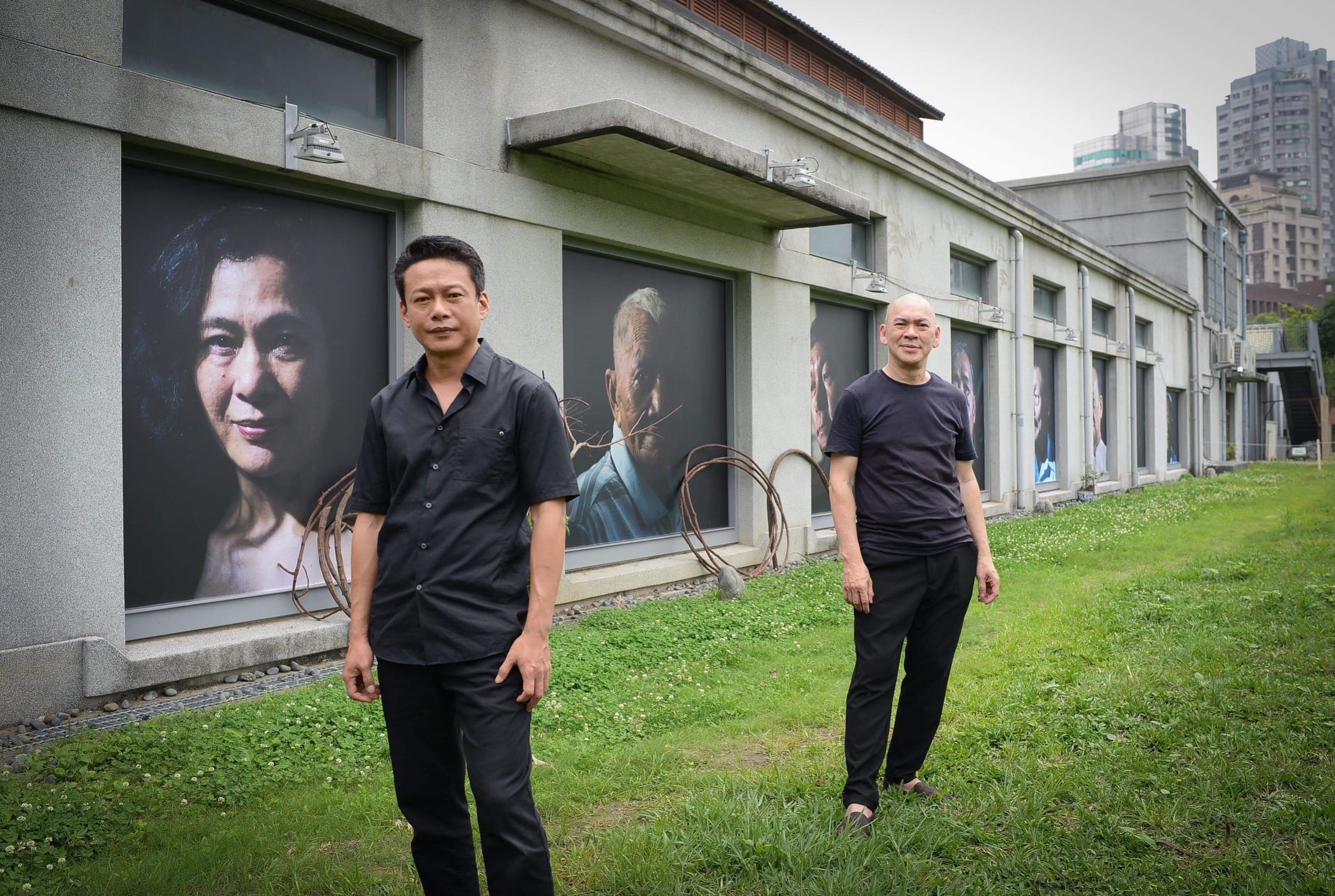 蔡明亮(右)與李康生合作的《你的臉》以「凝視」為主題。(光點華山提供)