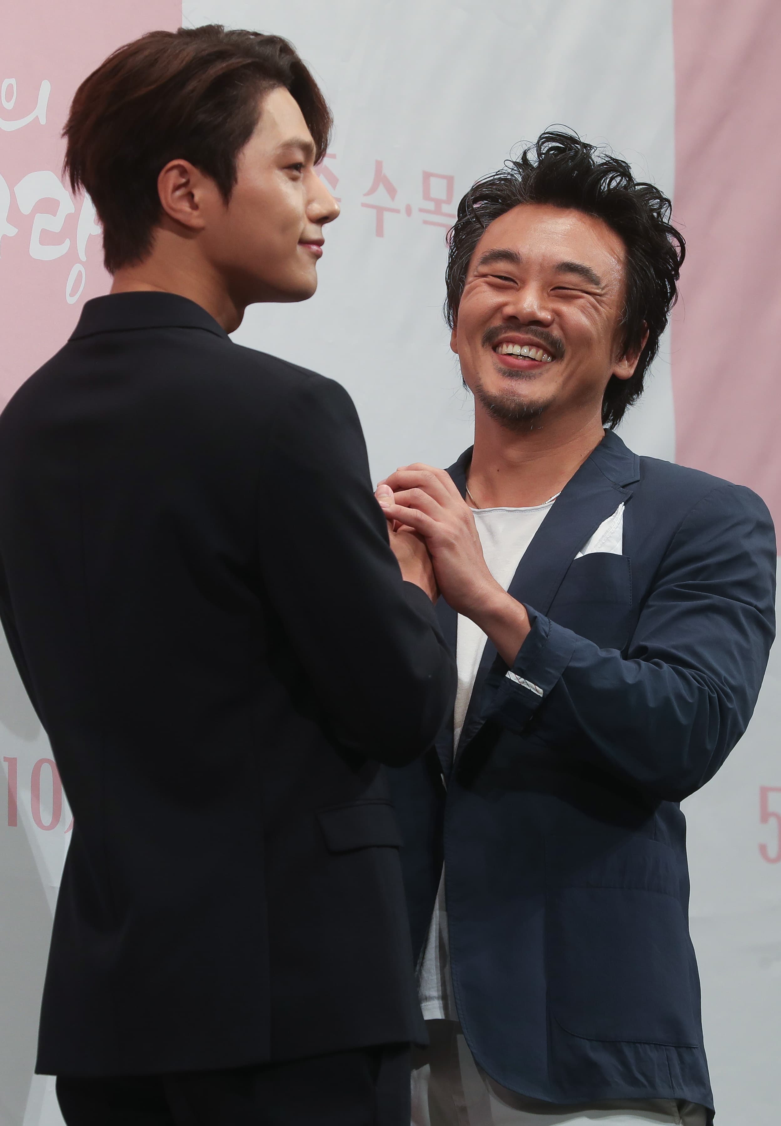 金明洙憑藉想像塑造出屬於他個人風格的天使丹,金吝勸則演出大天使。(東方IC)