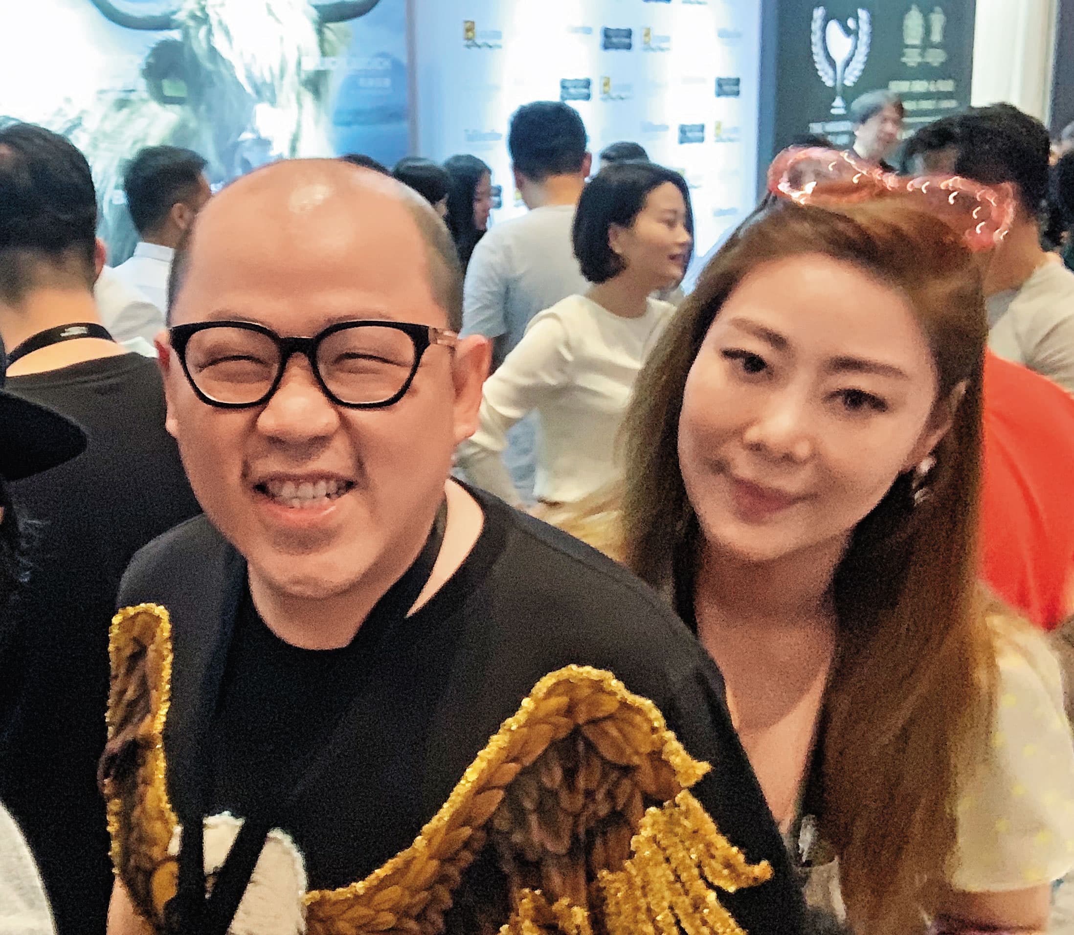 來自台灣新竹風城威士忌展的創辦人Marco(左),以及女威創辦人JoJo(右)夫妻倆也跨海來觀摩。