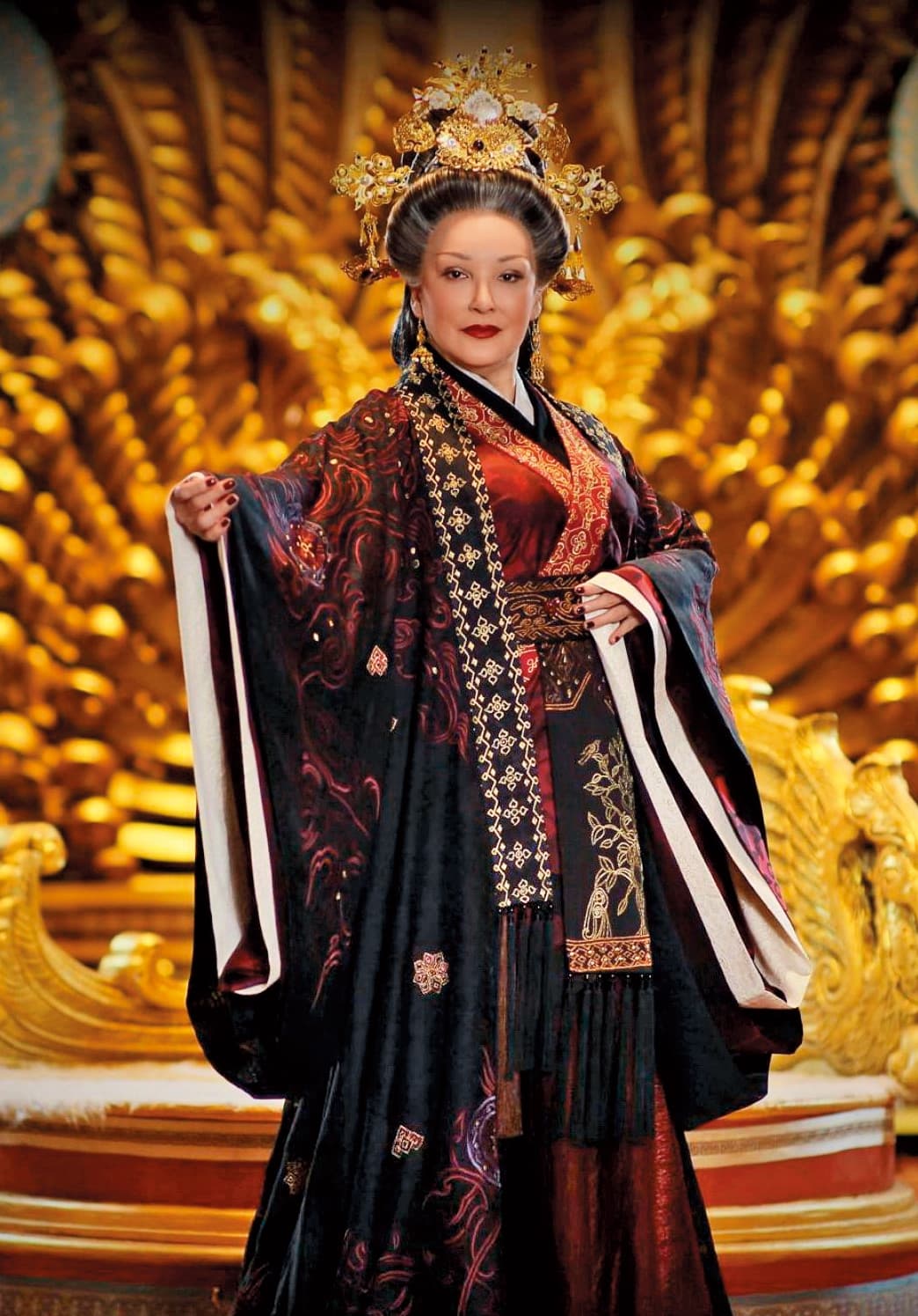 2014年時,陳莎莉以66歲高齡在《衛子夫》中扮演竇太后,演藝事業再衝上高峰。(中天提供)
