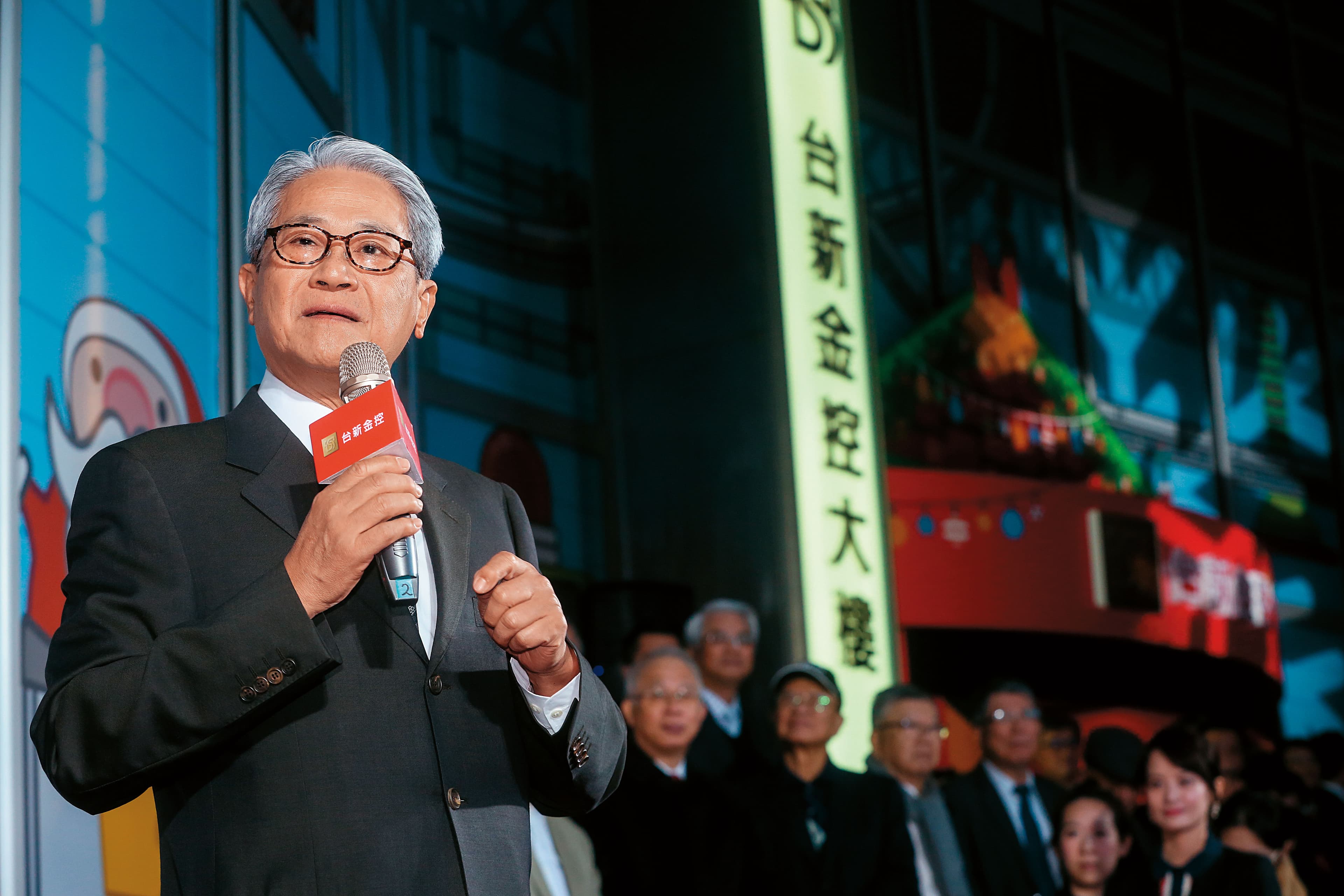 台新金董座吳東亮4度意圖推合併彰銀，卻一直不成功。