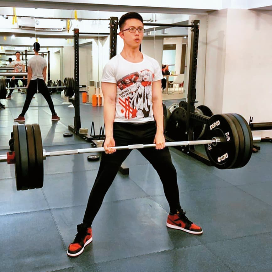 因為熱愛健身,孫安佐透過分享運動教學成為網紅,經常po出自己的健身影片。(翻攝自孫安佐IG)