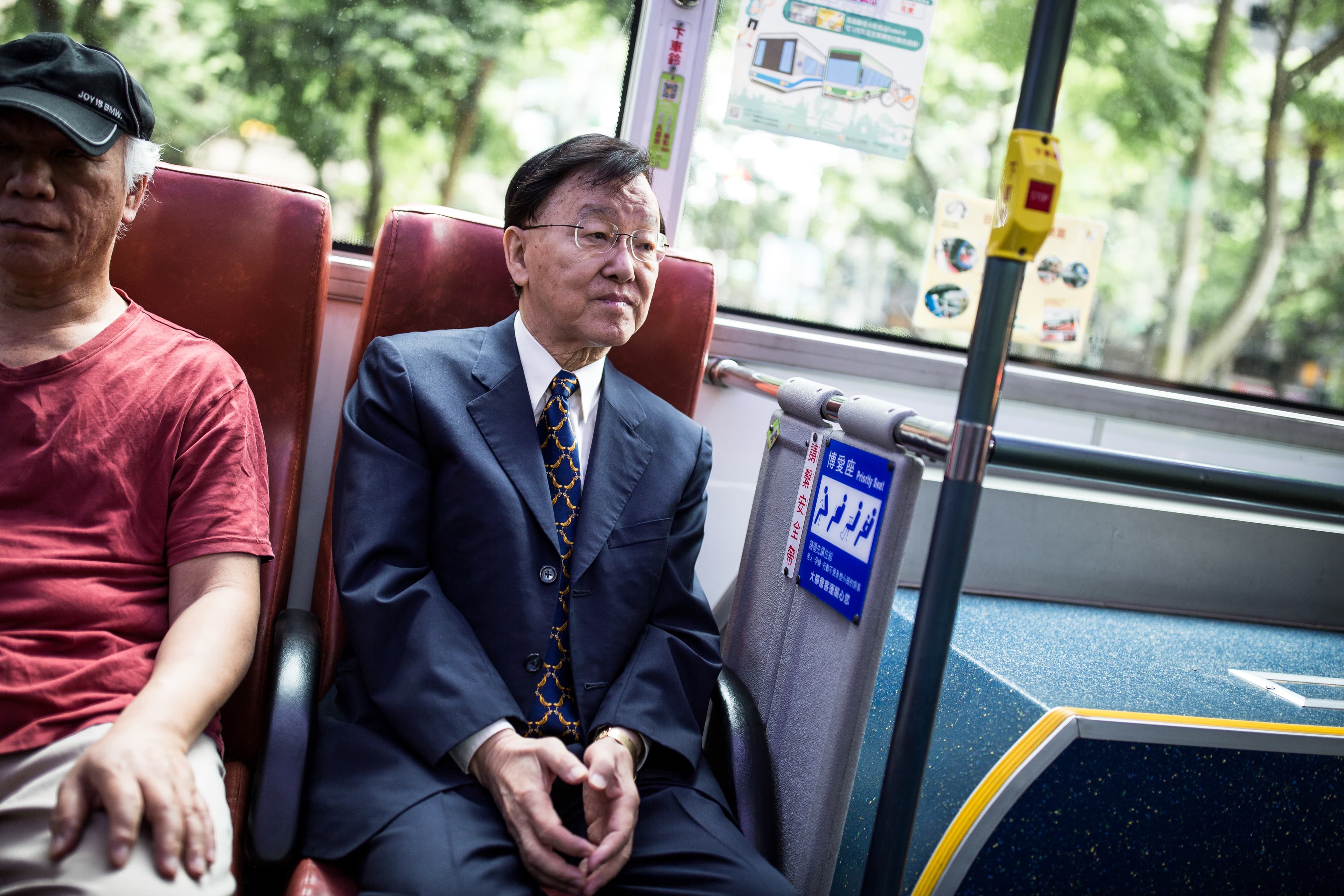 盛竹如笑稱自己是公車族,現在不論要錄影、配音都是搭公車前往。