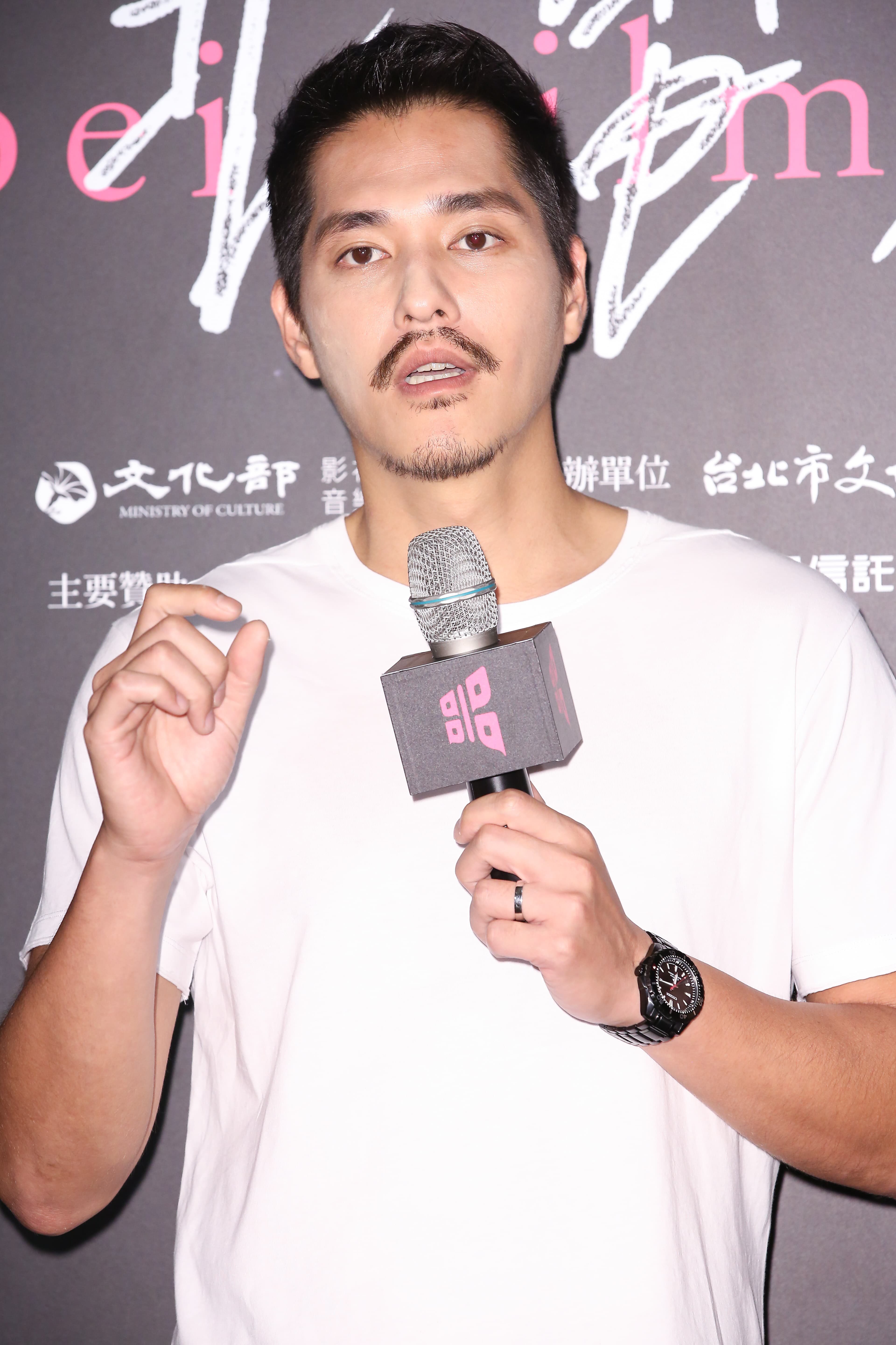 藍正龍擔任導演，強調拍攝動機是因為自己當了爸爸，想要透過電影，讓大家學會跟唐寶寶相處。