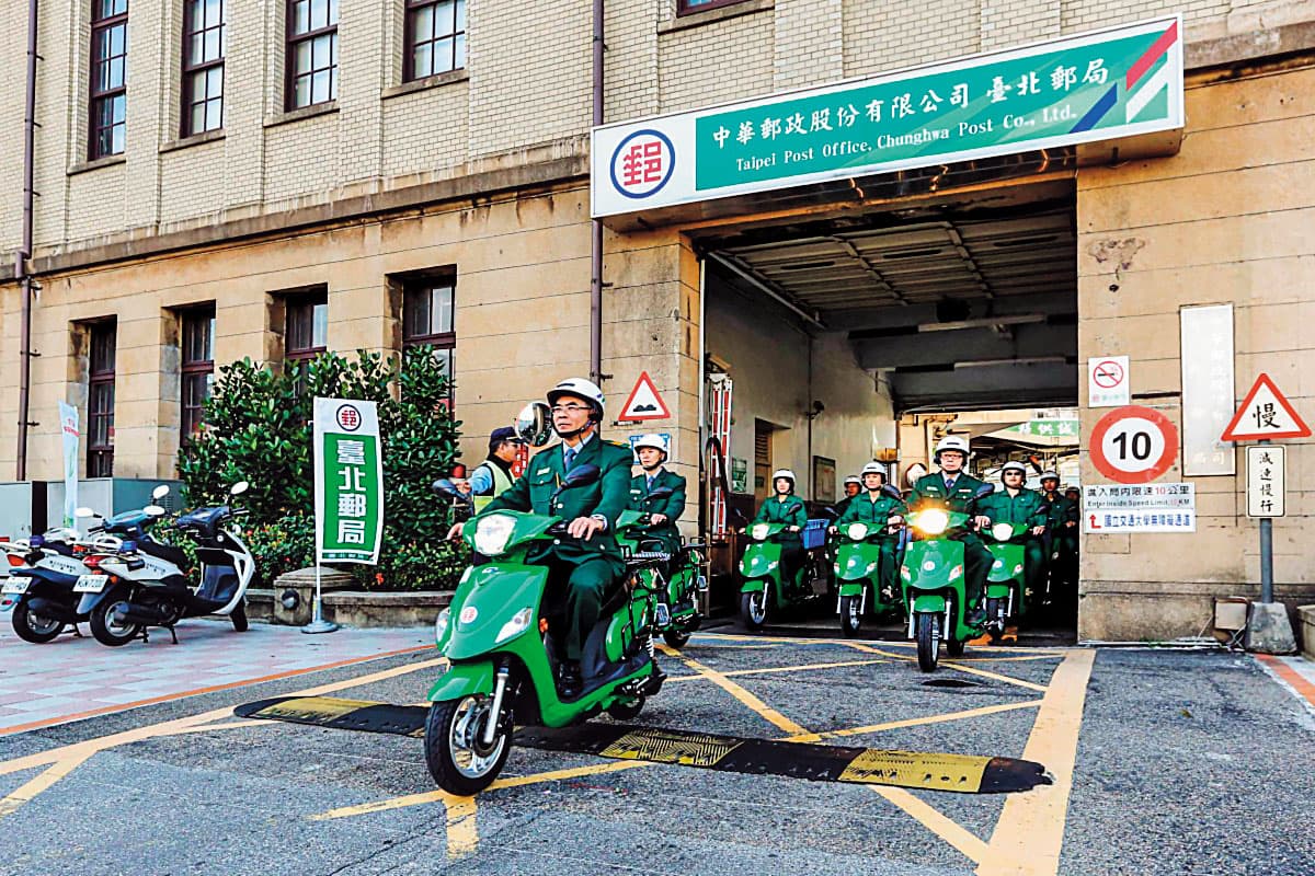 中華汽車e-moving在商用電動機車市場占有率超過9成,中華郵政就大量採購供郵差騎乘。(翻攝e-moving官網)