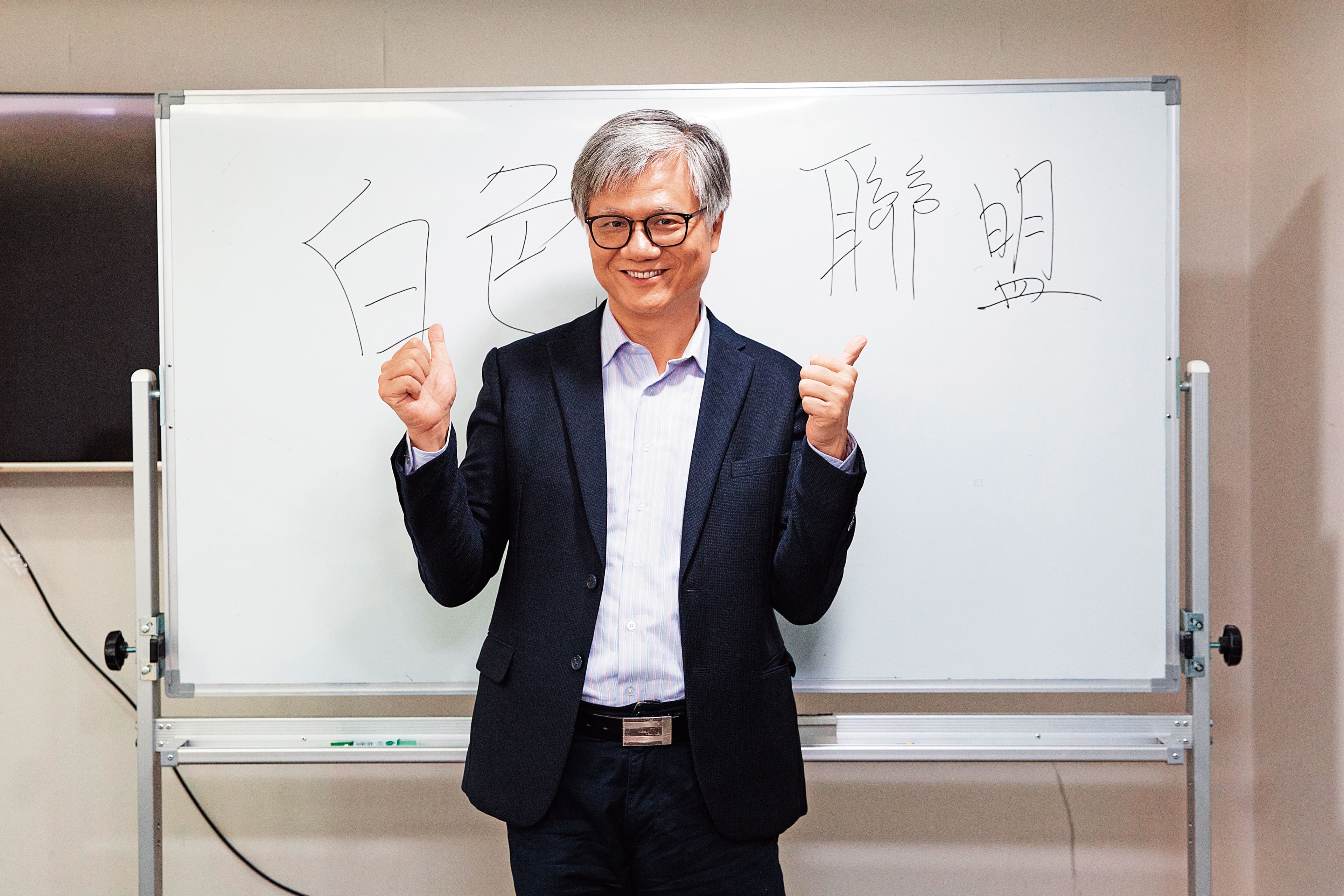 吳蕚洋有信心超越傳統選戰,以破壞性行銷吸納選民支持。