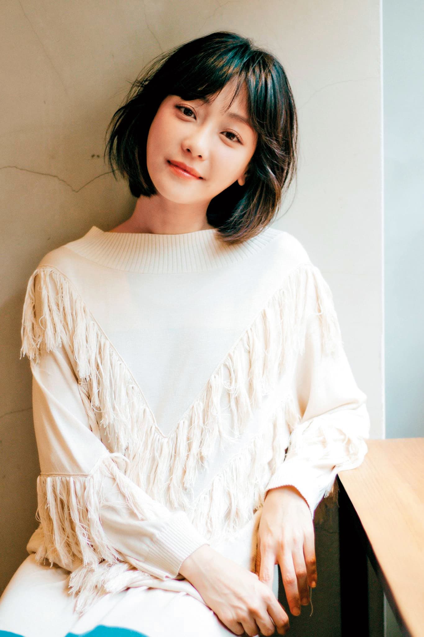 謝欣穎痛罵沒結成婚的未婚夫，叫他跟小三去死。（翻攝謝欣穎粉專）