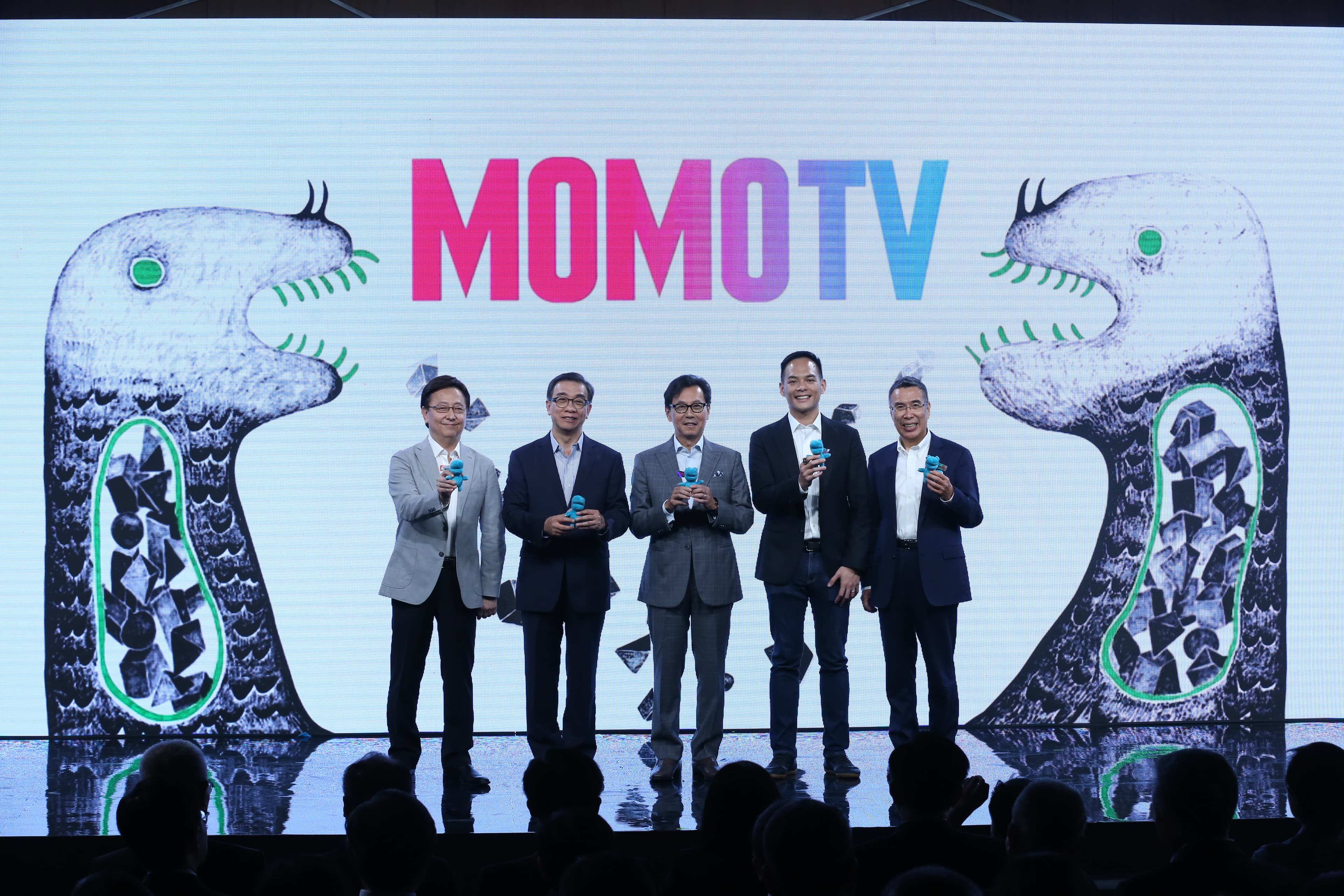 MOMOTV由凱擘大寬頻持股85%、民視持股15%,董事長由資深媒體人李四端出任。