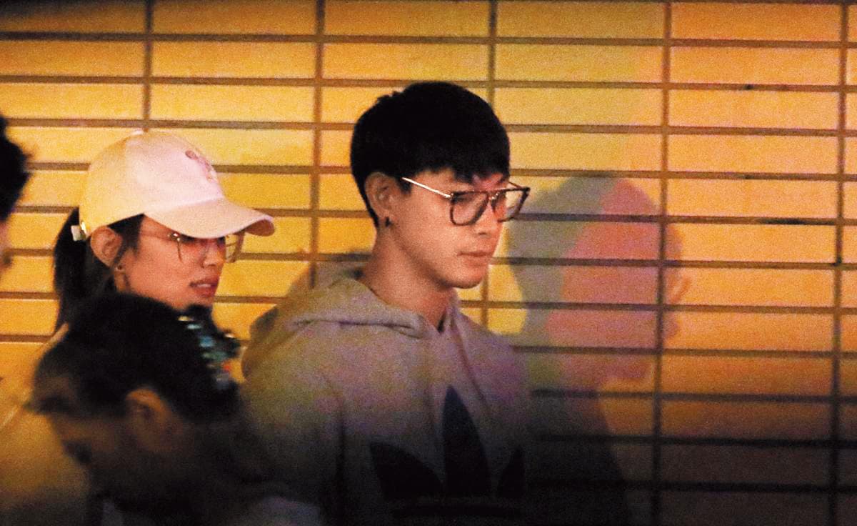 晨翔因為拍戲之便,一晚伴遊2位強國妹,但都不了了之。