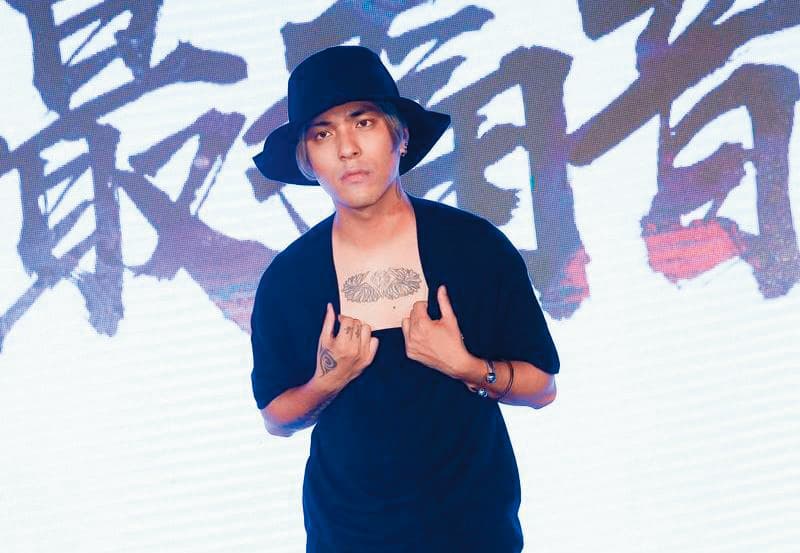 嘎嘎雖然仍在演藝圈中有一搭沒一搭地工作,但是多劈事件害慘他的MP魔幻力量發展。