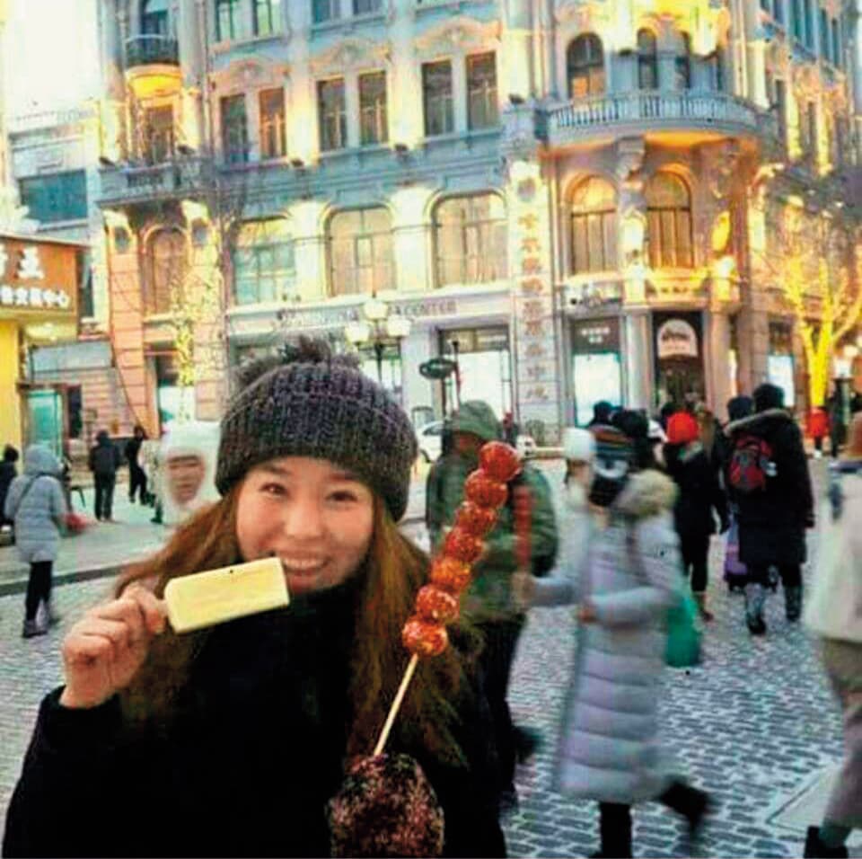 閆嘉慕來自哈爾濱,是家人捧在手心的獨生女,不顧全家族反對嫁來台灣。(閆嘉慕提供)