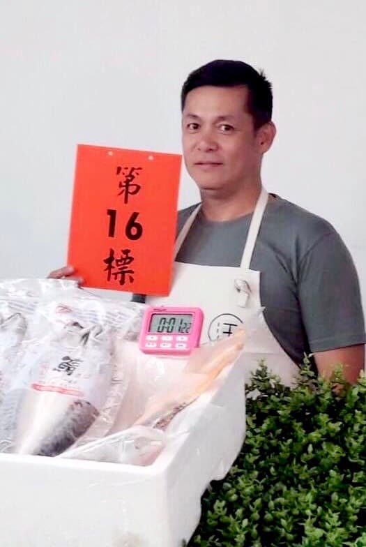 汪建民除了拍戲、上通告,也接直播販賣商品。(翻攝自汪建民臉書)