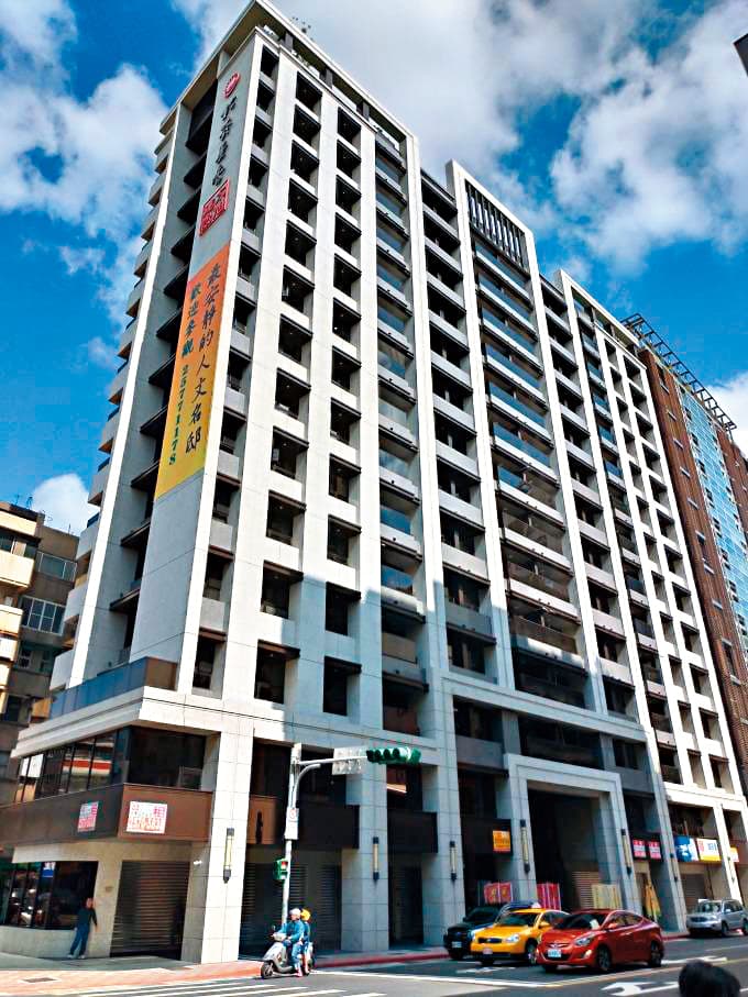 為了徹底斷開不倫,阿翔不但換車,也遷入新建的都更豪宅。(太旭建設提供)