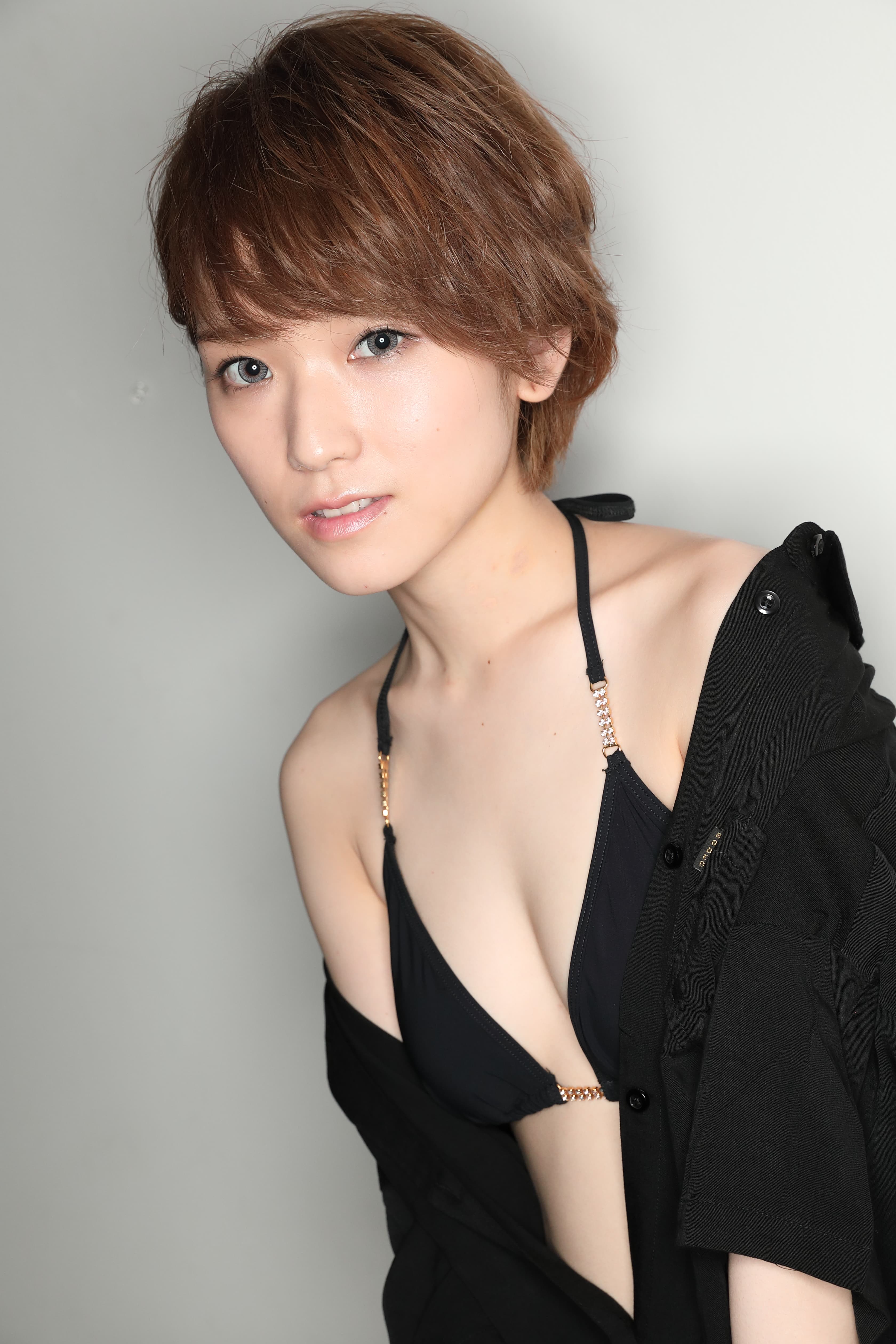 椎名空兼具帥氣與性感的特質非常有特色。(日本pierrot提供)