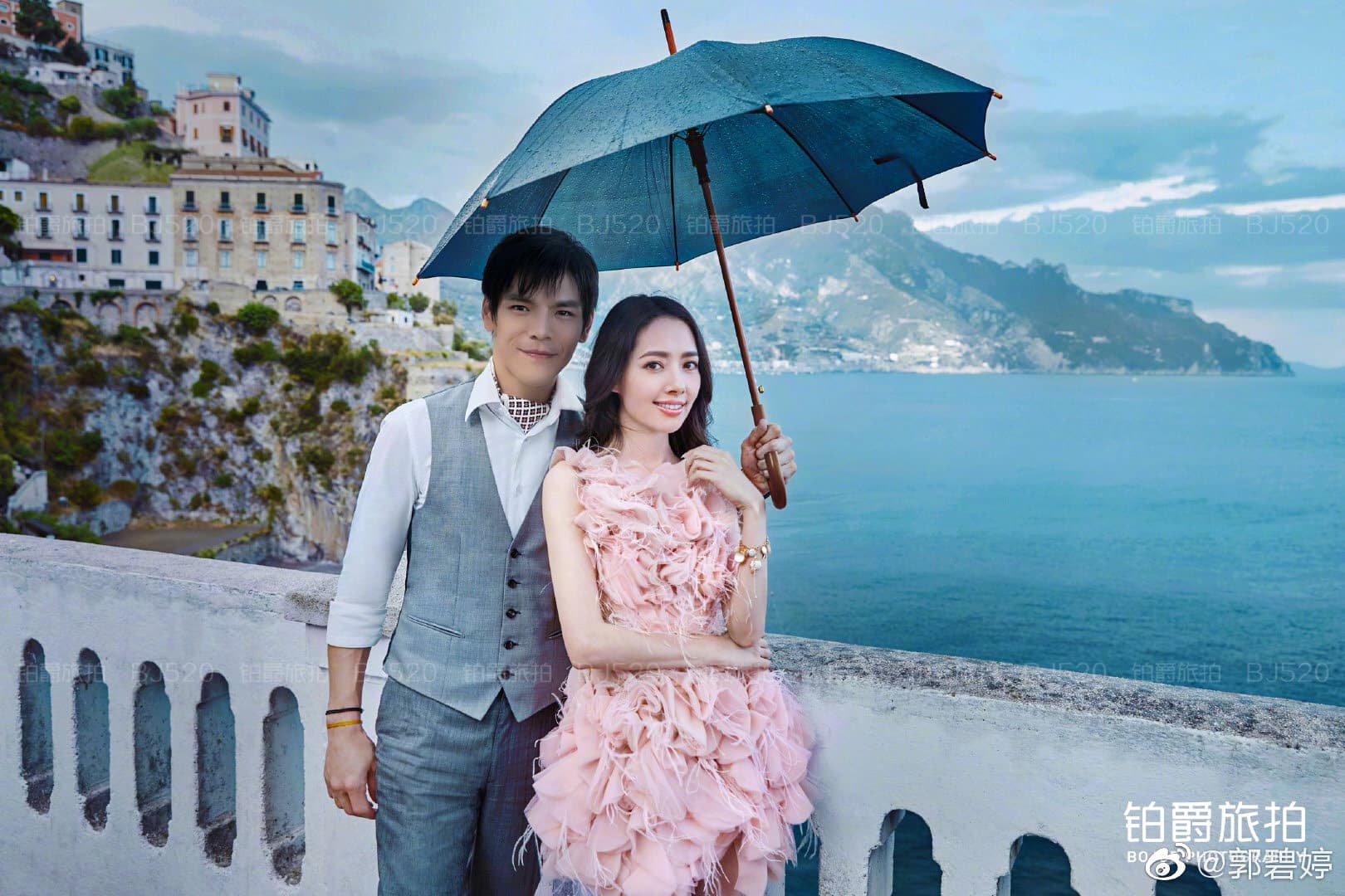 郭碧婷與向佐在義大利卡布里島舉辦婚禮。(摘自郭碧婷微博)