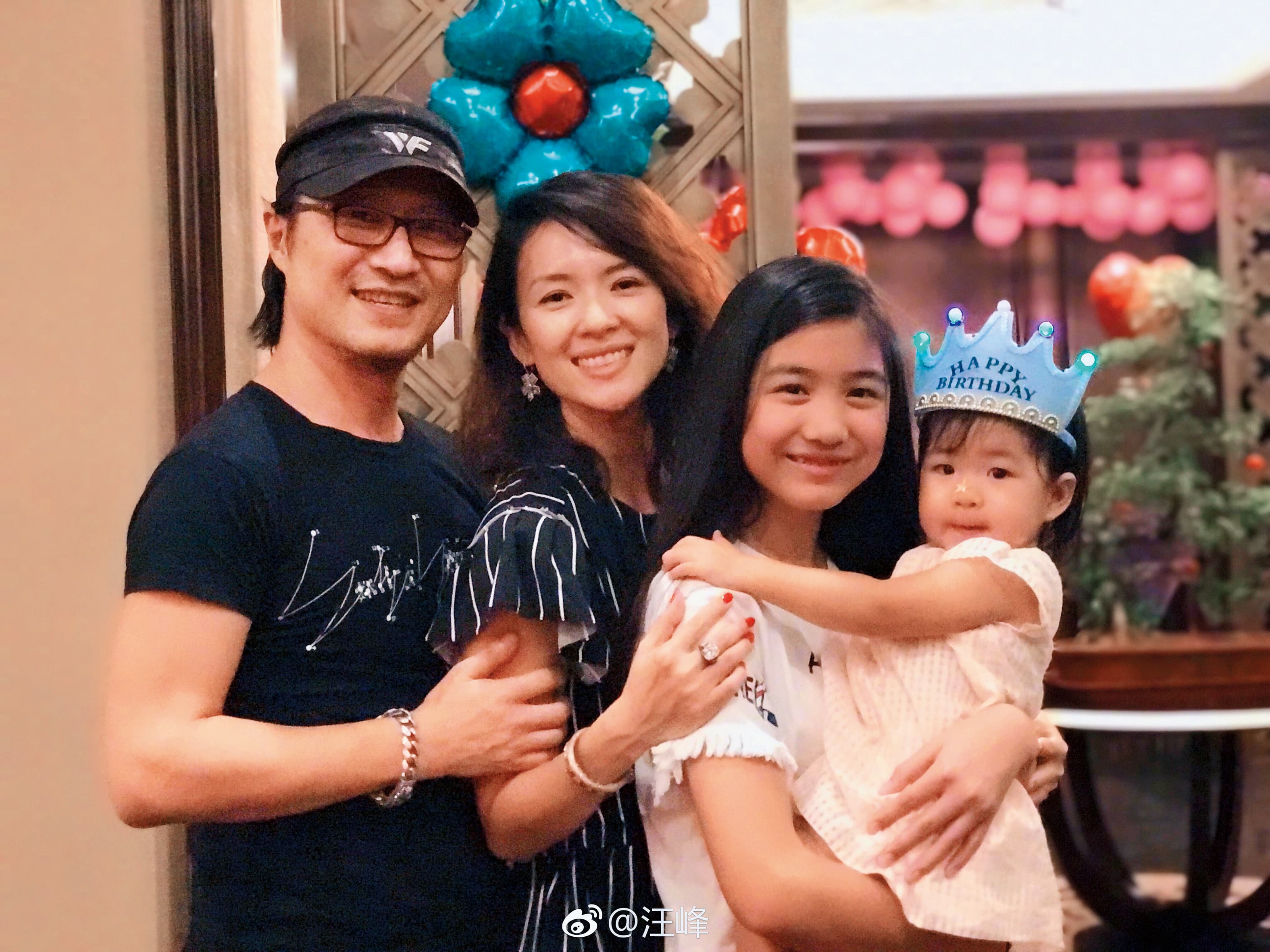 汪峰不只被一個前任指責他劈腿成性,但章子怡也不是好惹的,也許汪峰從此變乖也說不定。(汪峰微博)