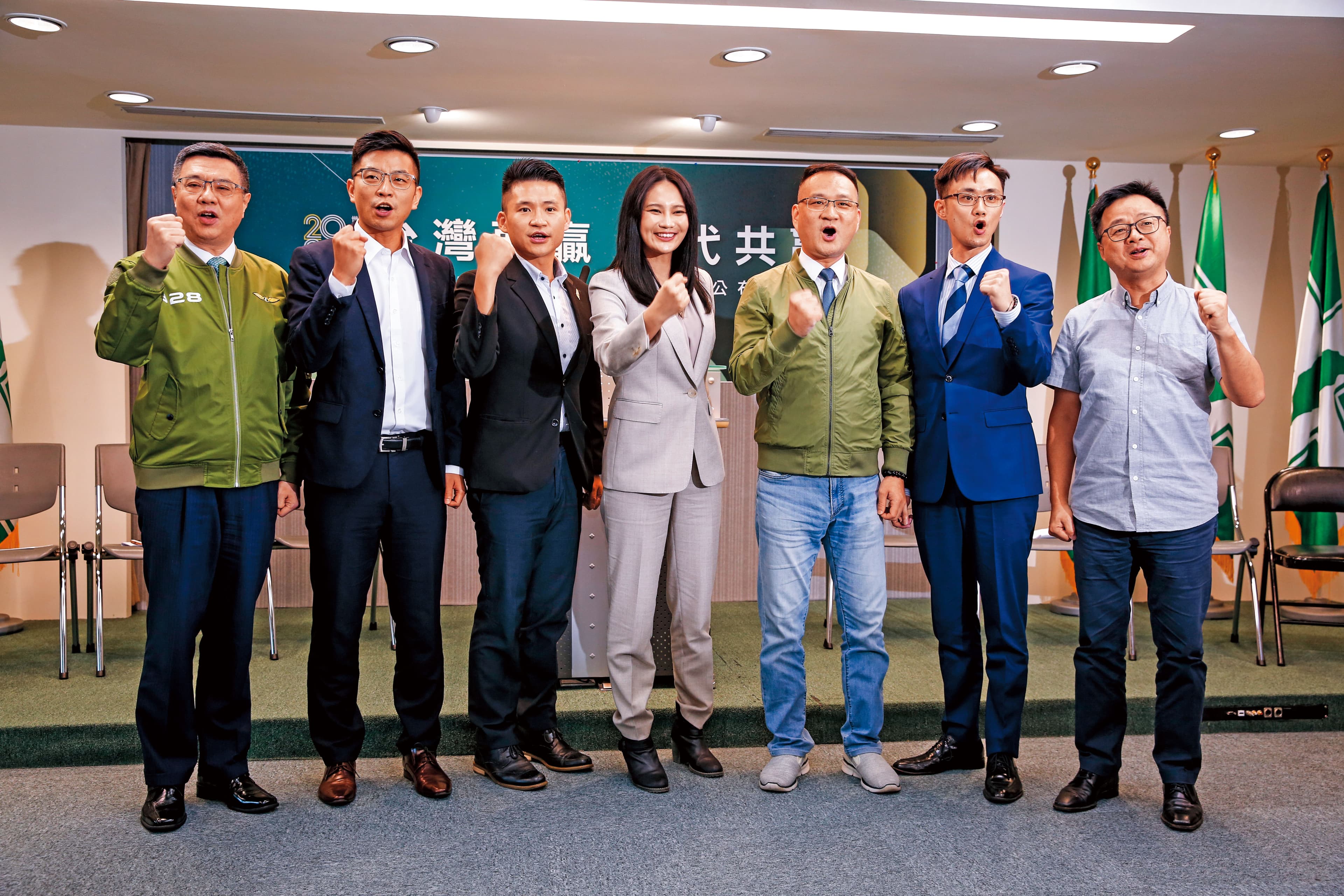 民進黨上週完成最後一波立委徵召，包括賴品妤等年輕選將，黨主席卓榮泰期許他們當台版捍衛戰士。