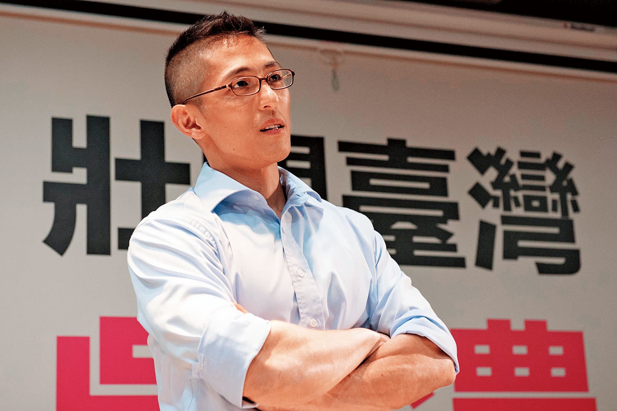 吳怡農擁有耶魯大學經濟系學歷,加上外型亮眼,被認為是本屆選戰最強新人。(翻攝吳怡農臉書)