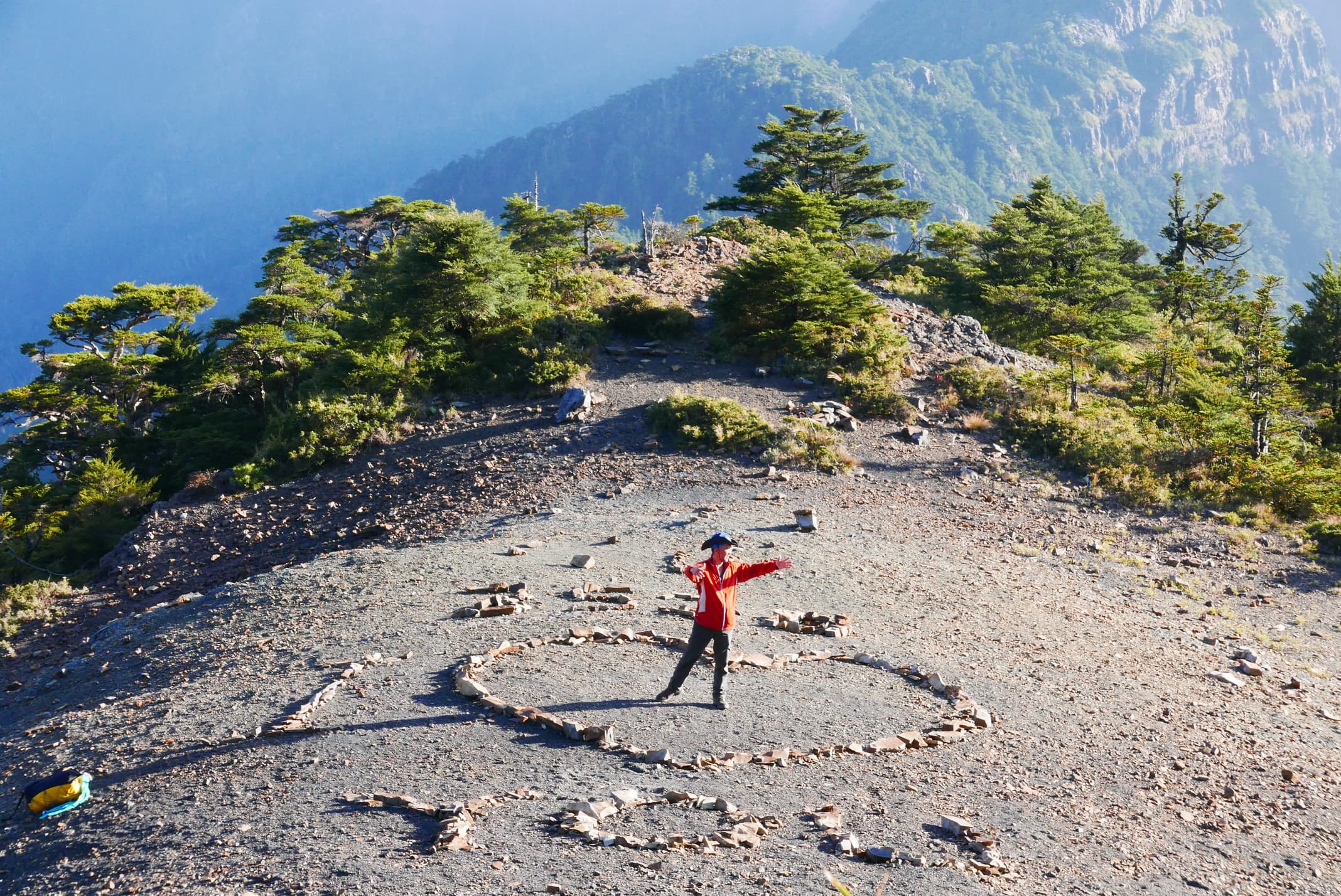 回霸南山屋時，經過海拔3,520的520高地，為我愛你的諧音。