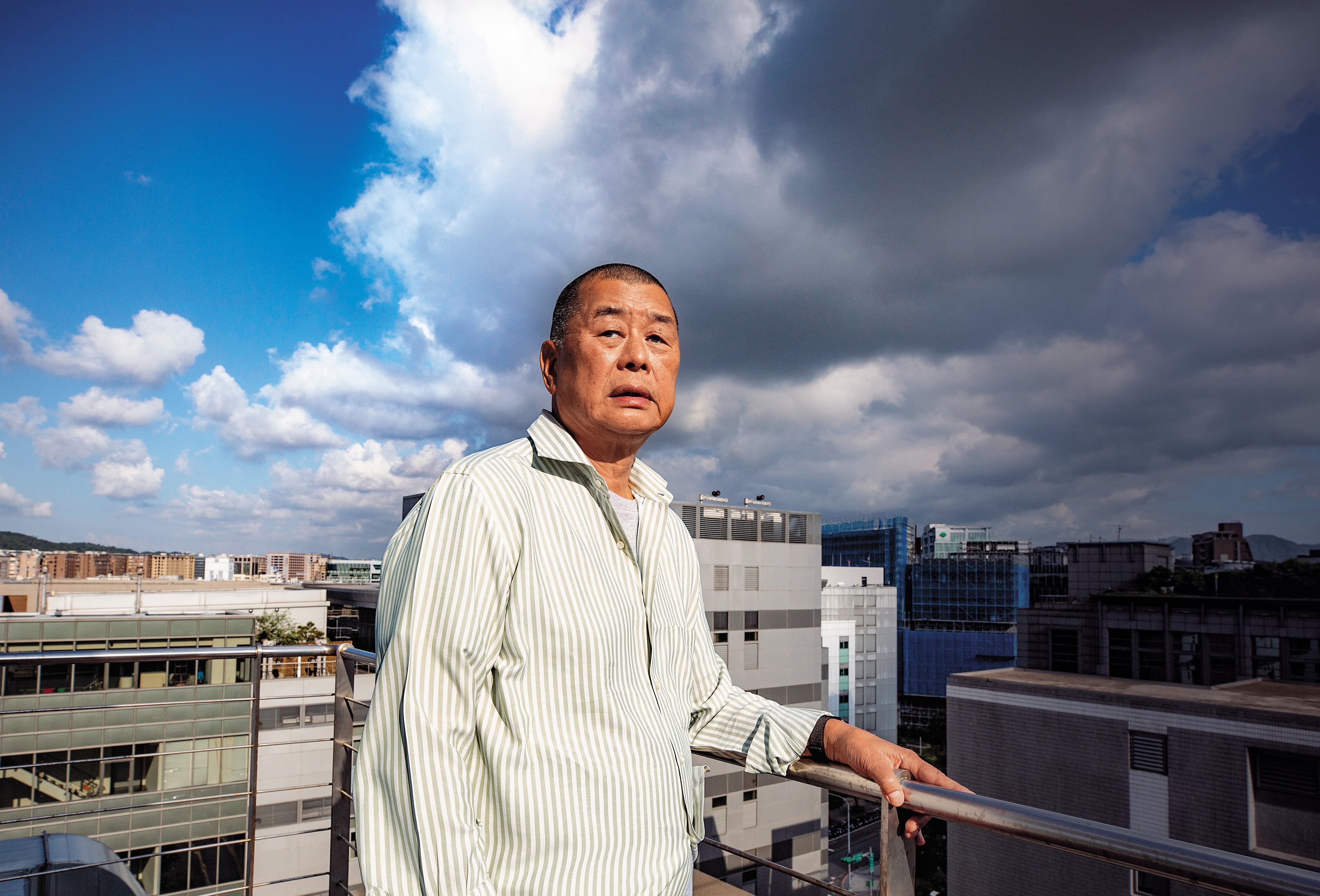 香港媒體大亨黎智英來台創設《壹週刊》19年,今(19日)爆出雜誌社不堪長期虧損,將於2月底吹熄燈號。