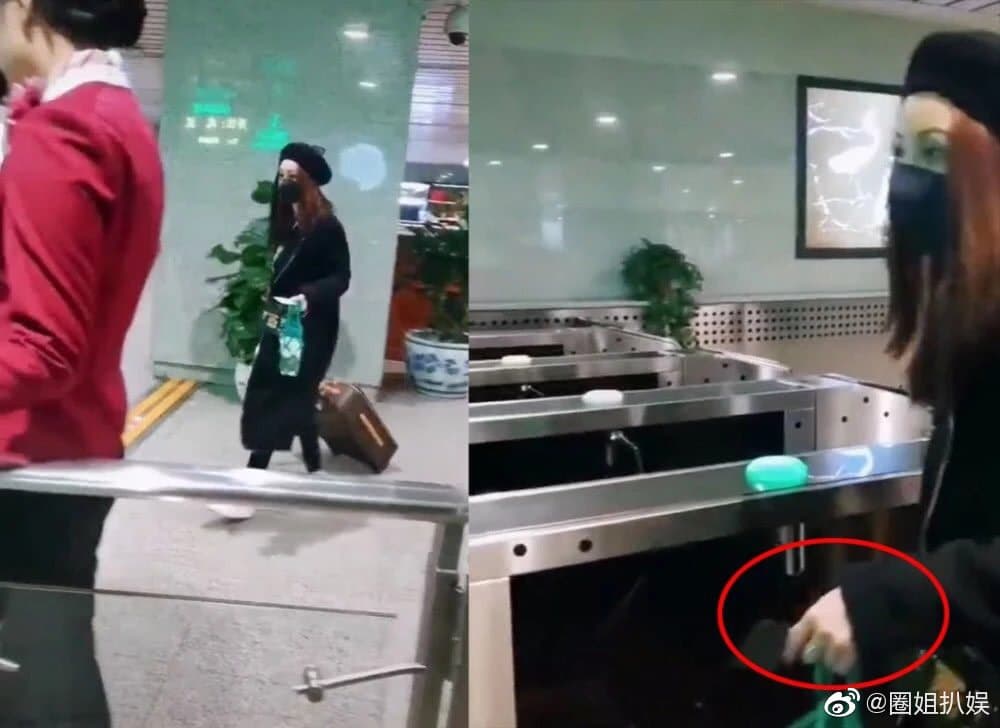姚笛被發現疑似脫掉訂婚戒,悄悄赴片場探班文章。(翻攝自圈姐扒娛微博)