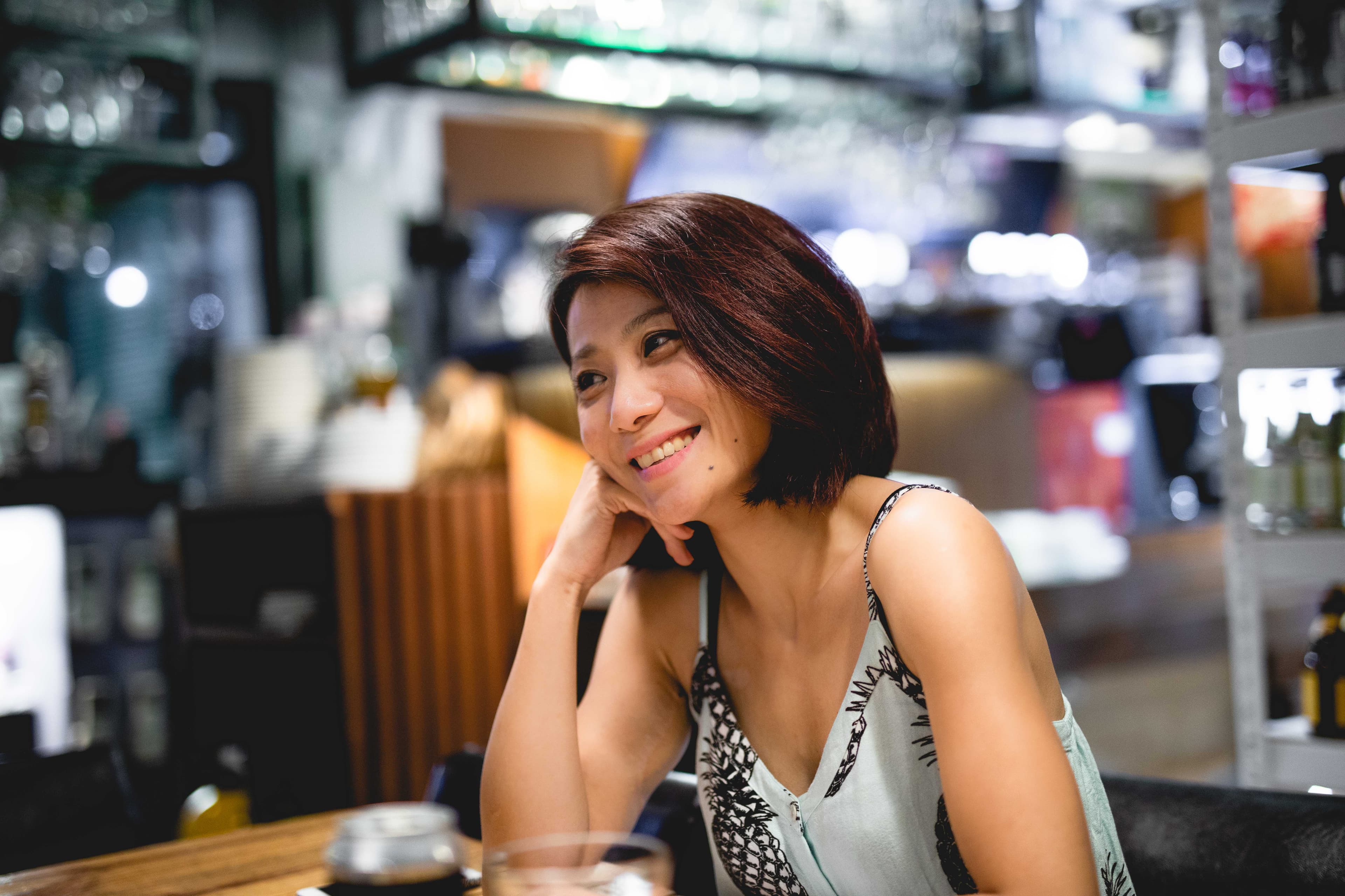 周郁華同時擁有啤酒與葡萄酒的國際專業認證。(SUNMAI.Life餐酒生活誌提供)