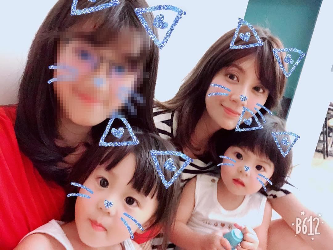 賈靜雯教養三個女兒方式不同，但都最重視品格教育。（翻攝自賈靜雯臉書）
