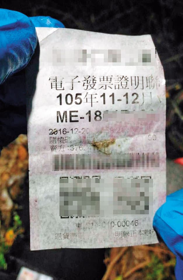 警方根據死者身上遺留的發票,找出凶手的車號,進而掌控行車軌跡。(警方提供)